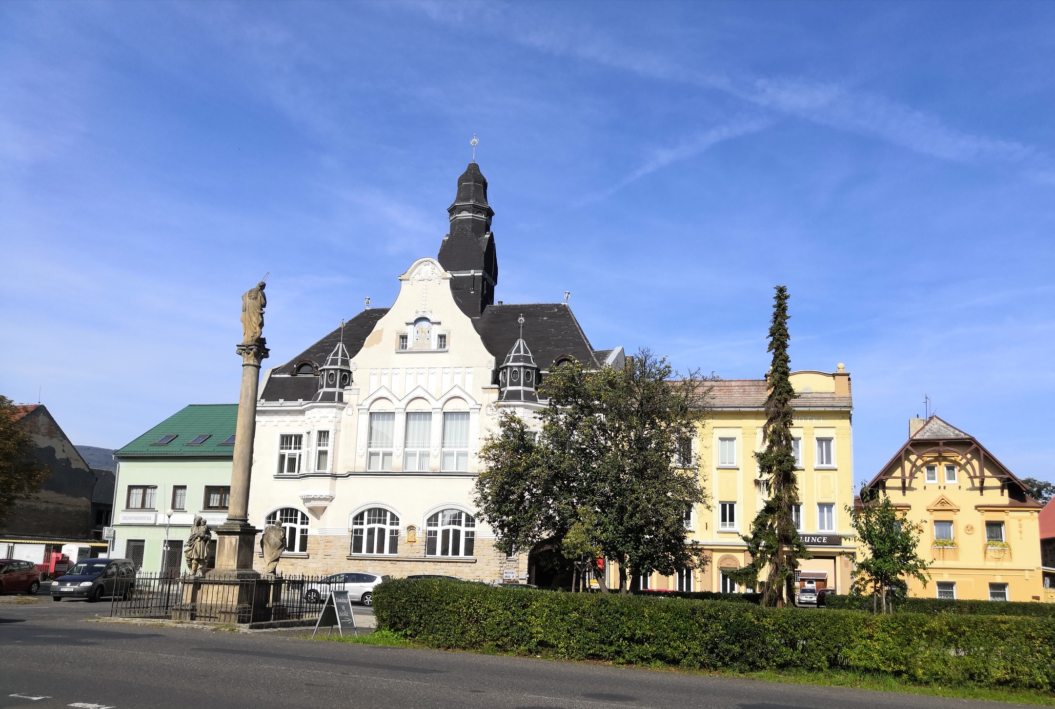 Chabařovice - městský úřad foto 2