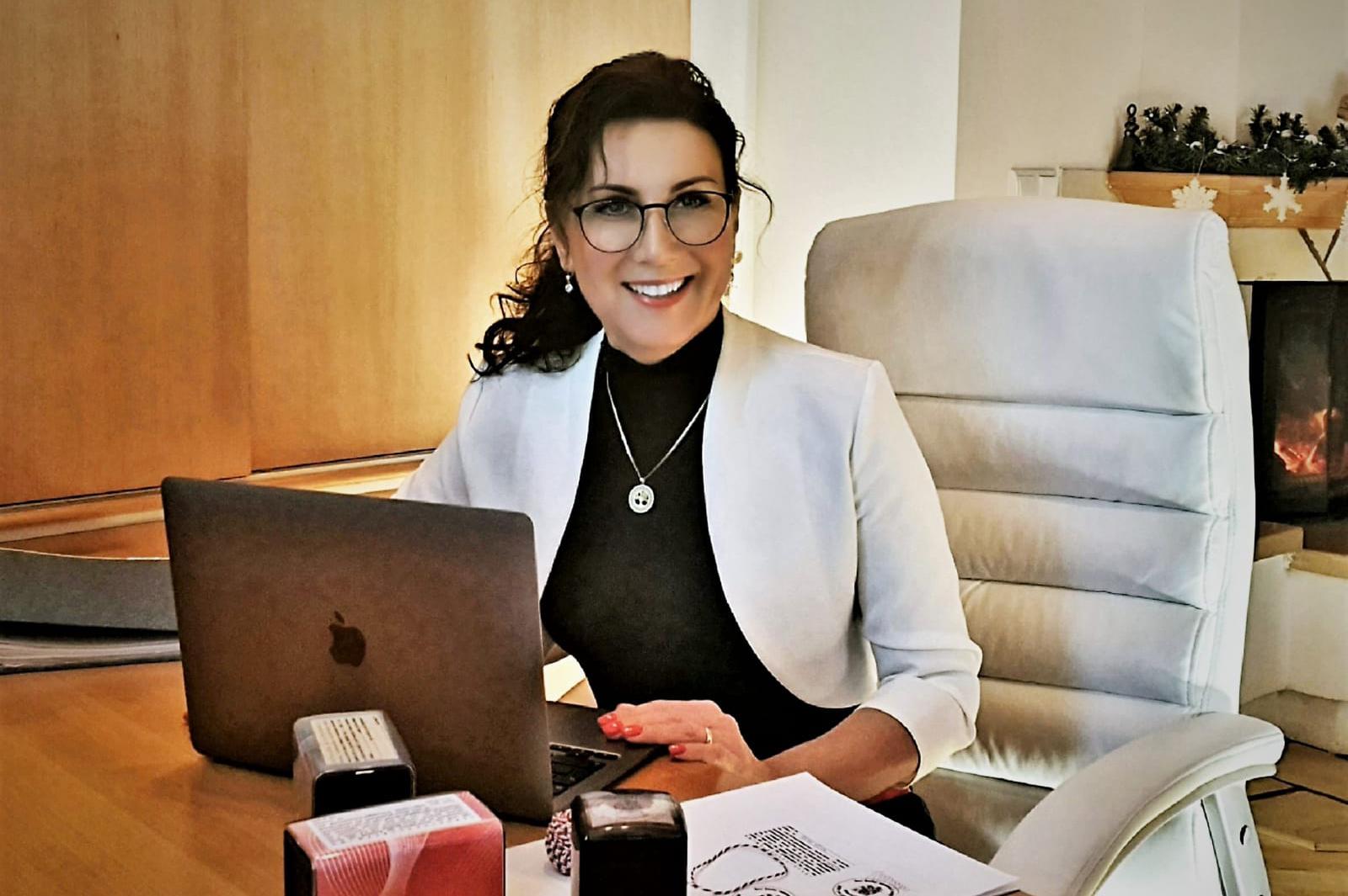 Mgr. Iva Šebelová - soudní překlady a tlumočení německého jazyka