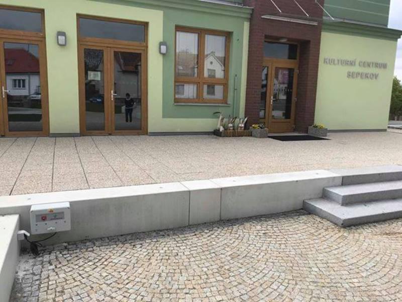 Nabíjecí stanice Kulturní centrum Sepekov foto 2