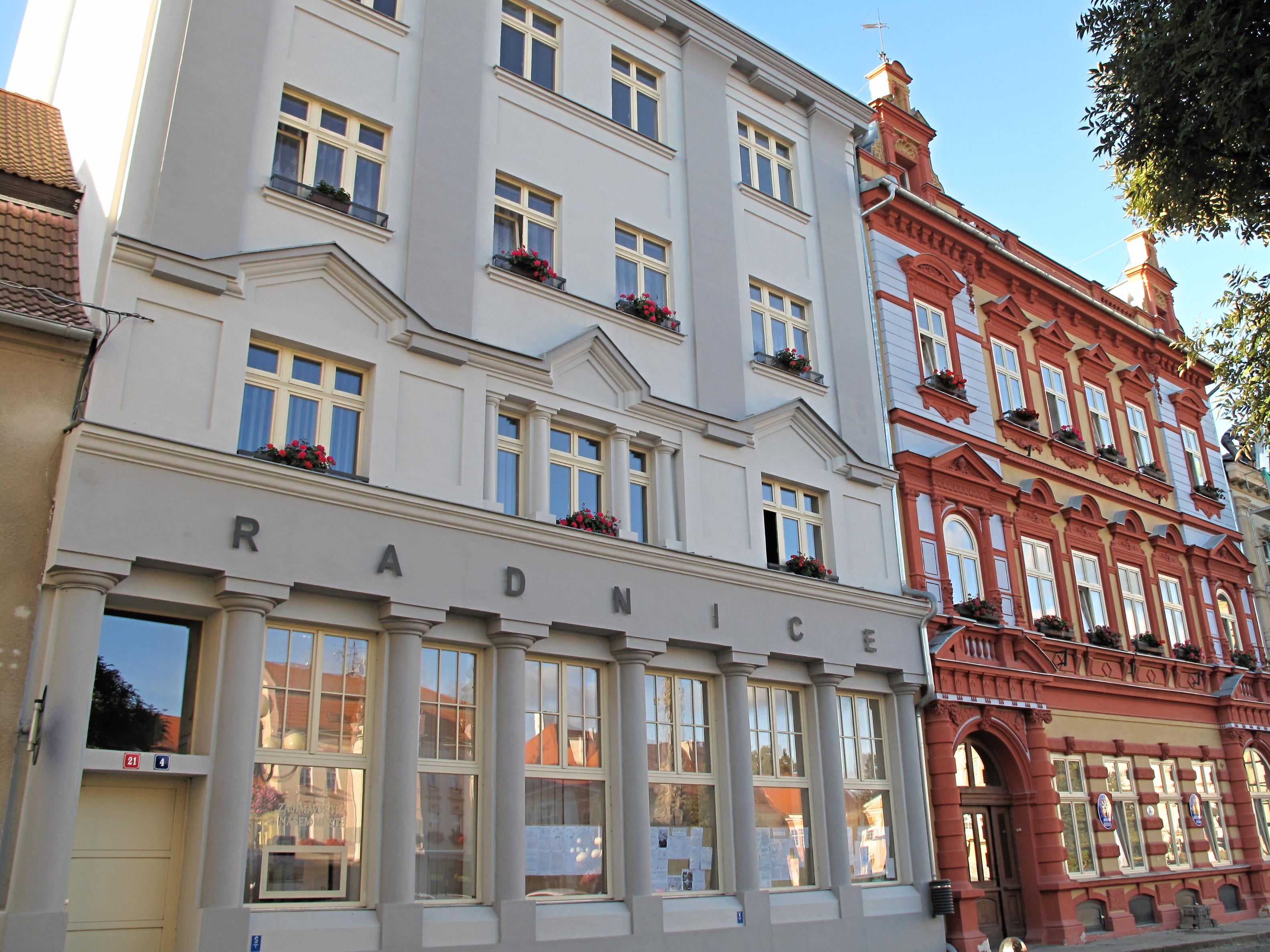 Duchcov - městský úřad foto 3