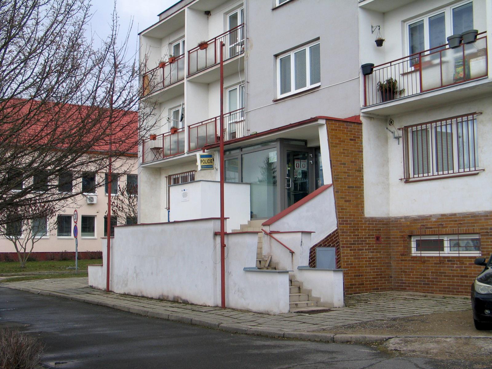 Policie ČR - Obvodní oddělení Unhošť foto 3