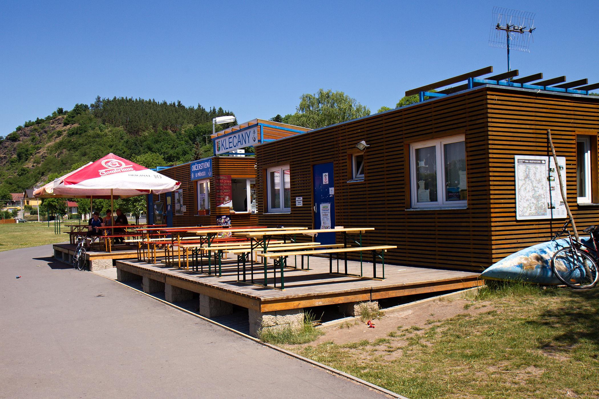 Občerstvení U přívozu