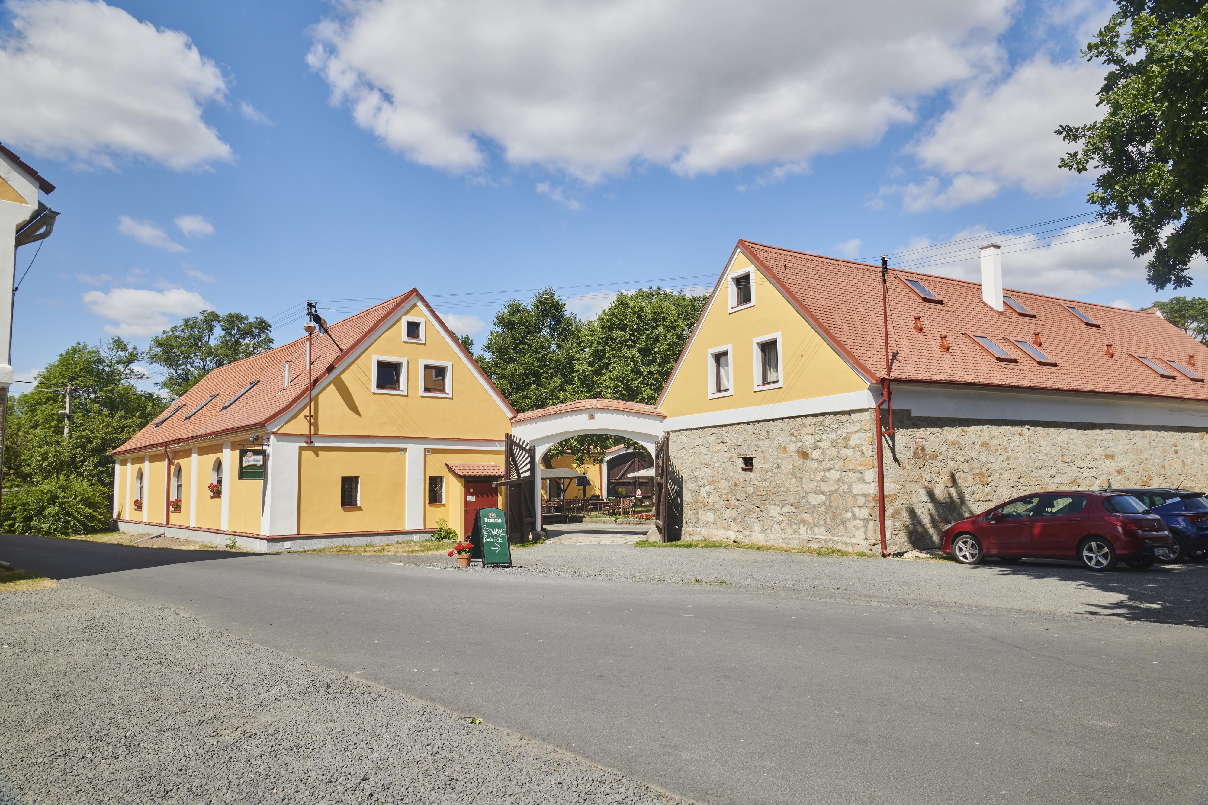 Restaurace Selský dvůr