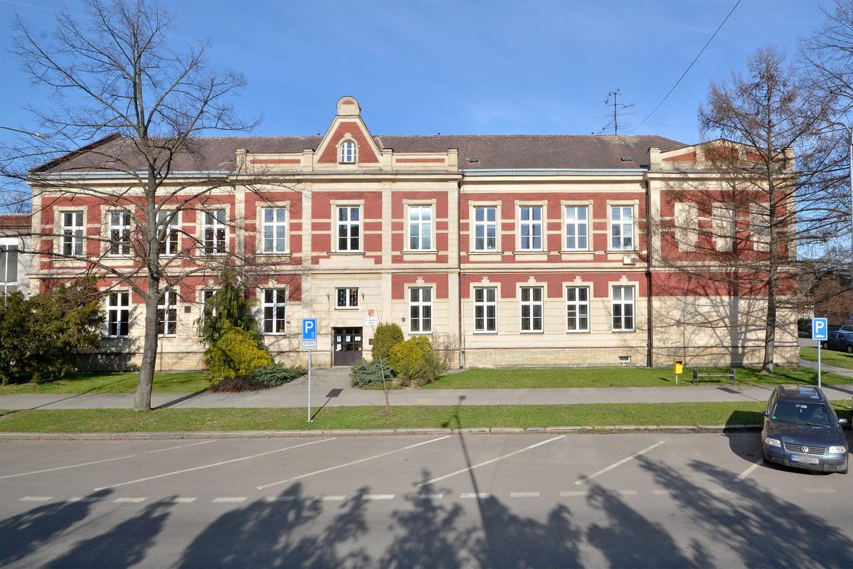 Základní škola a Mateřská škola Bohumín Bezručova 190 okres Karviná