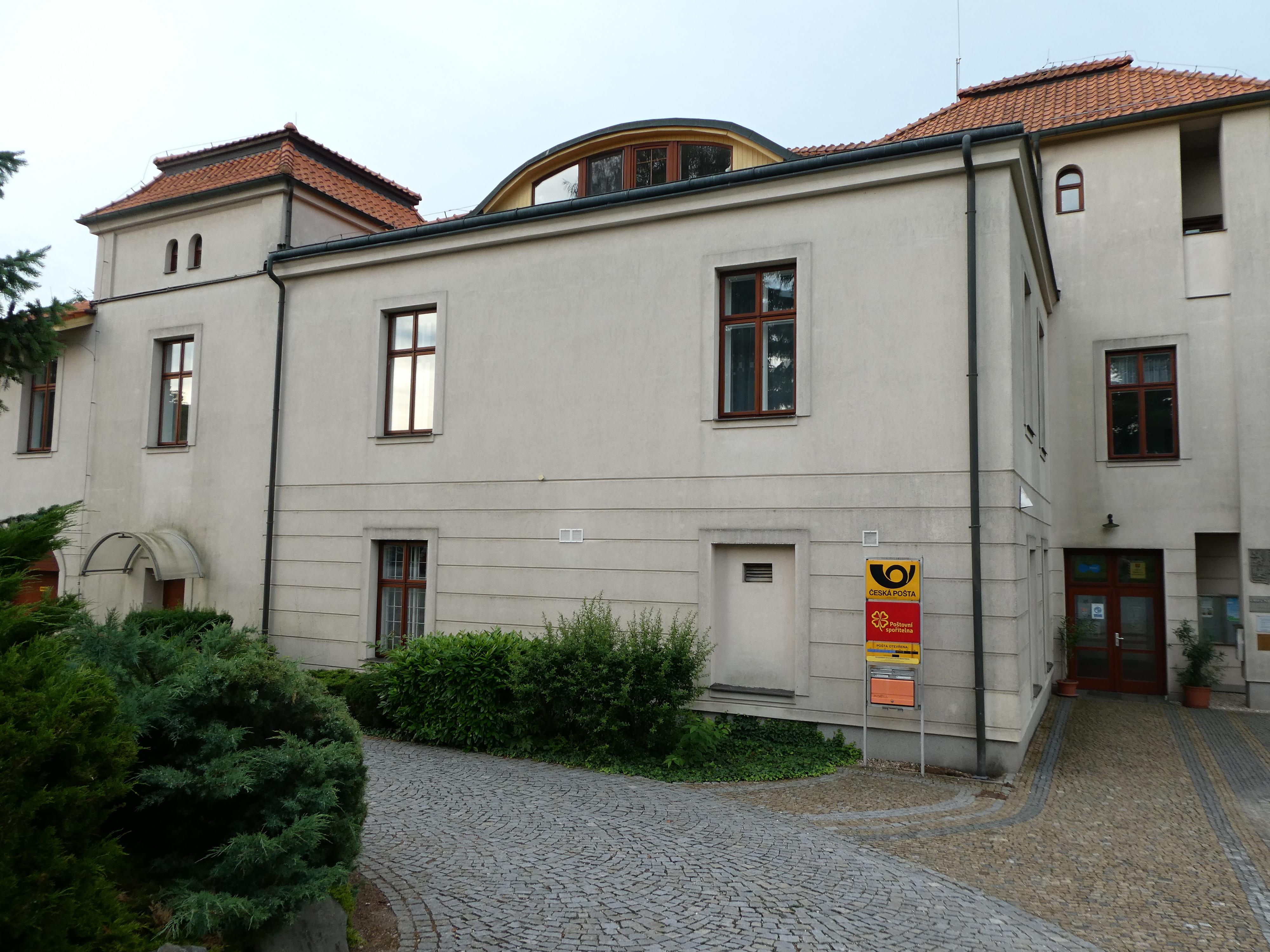 Velichovky - obecní úřad foto 3