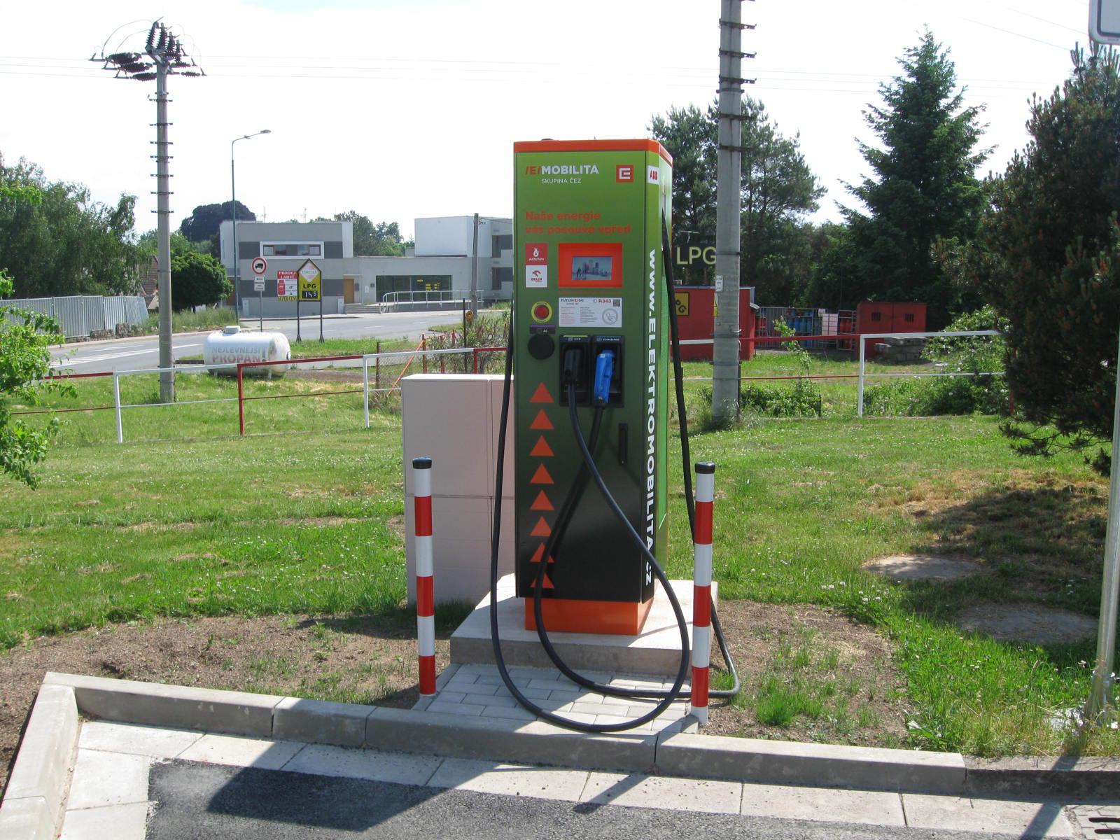 Nabíjecí stanice ČEZ