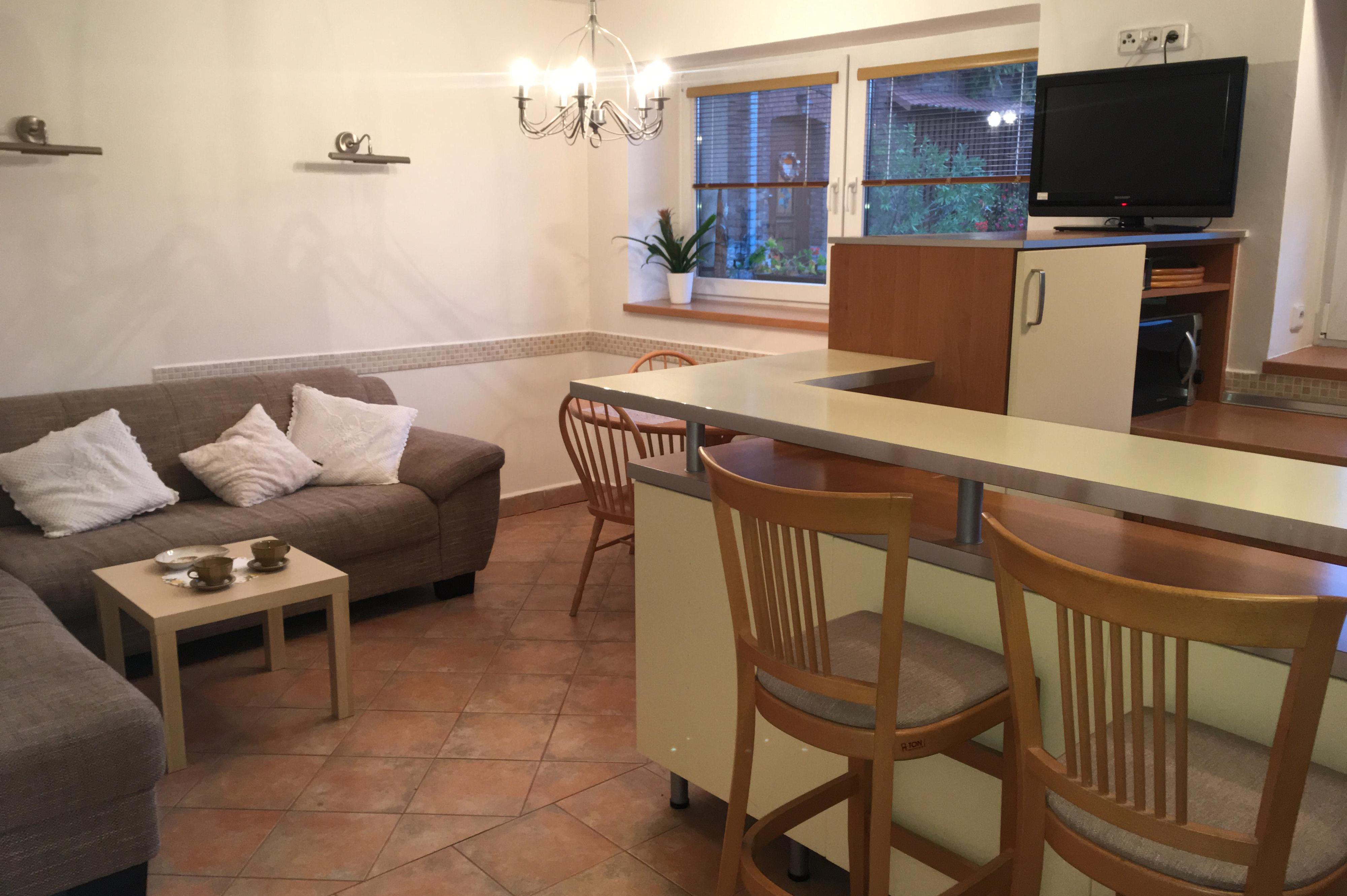 UBYTOVÁNÍ VE DVOŘE