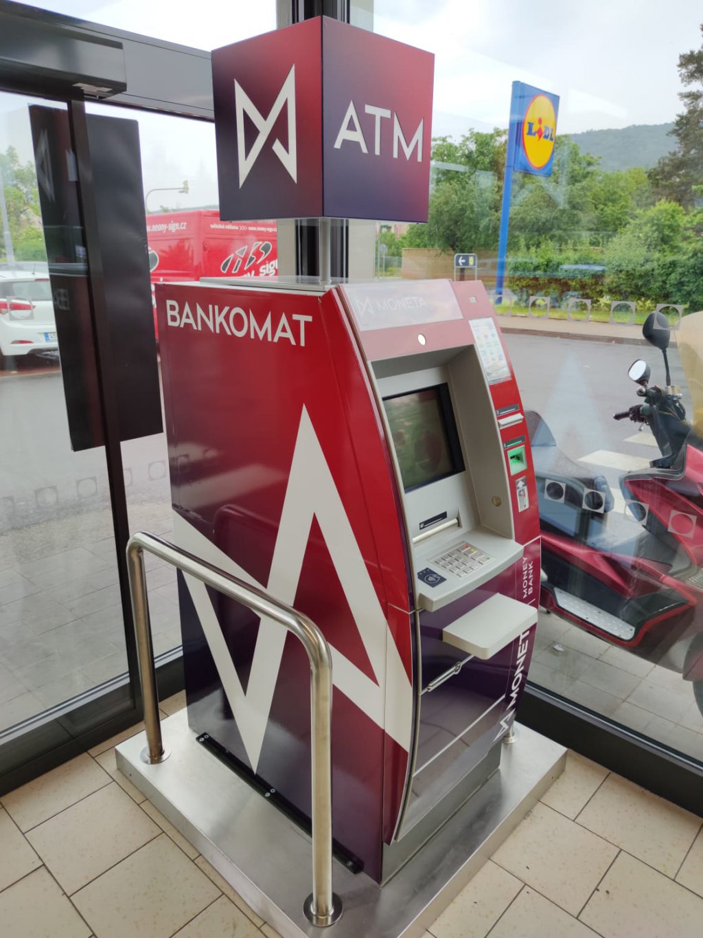 Bankomat MONETA Money Bank foto 1