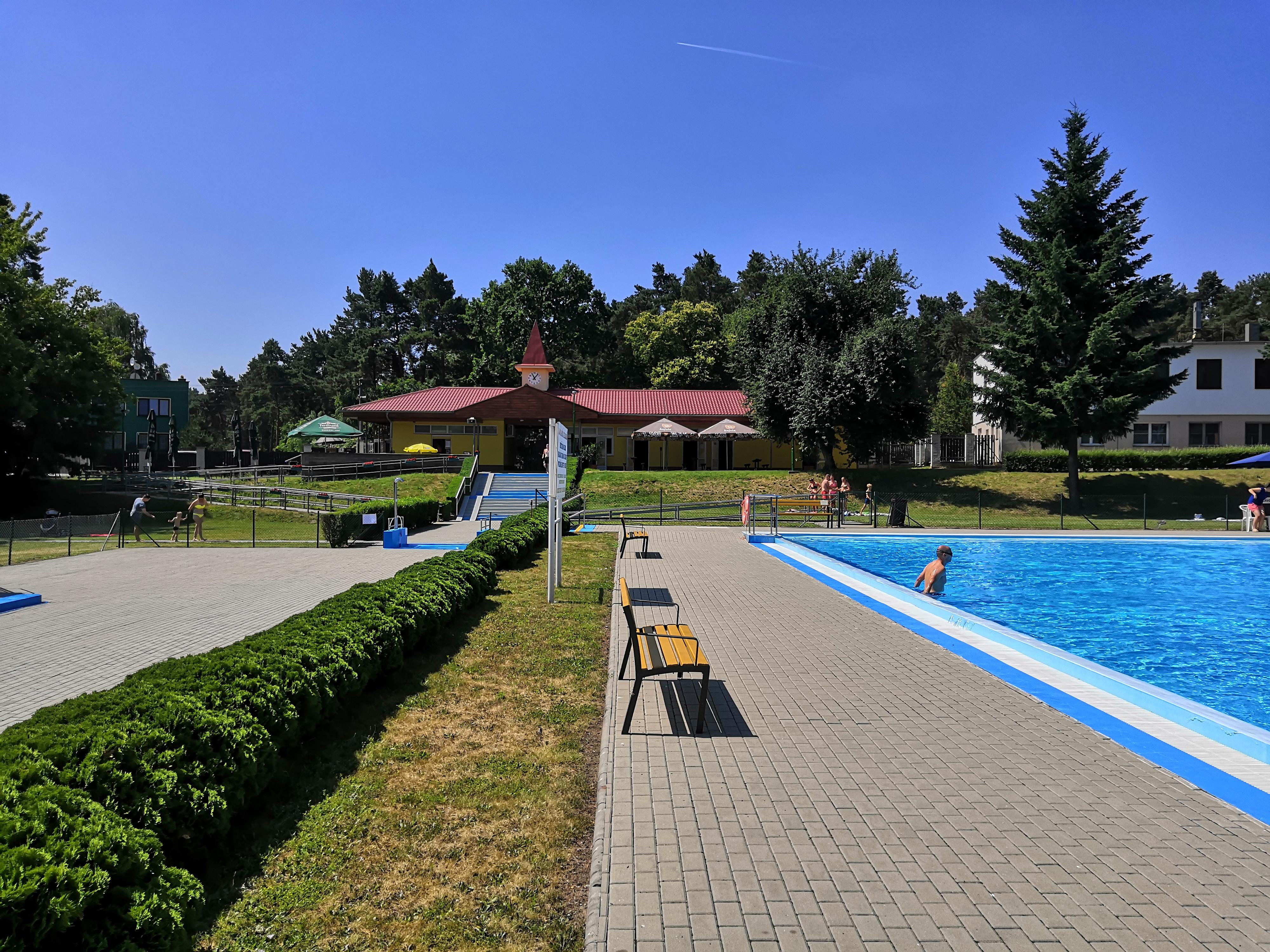 Koupaliště Vracov foto 2