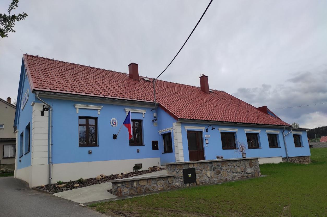 Dlouhé - obecní úřad
