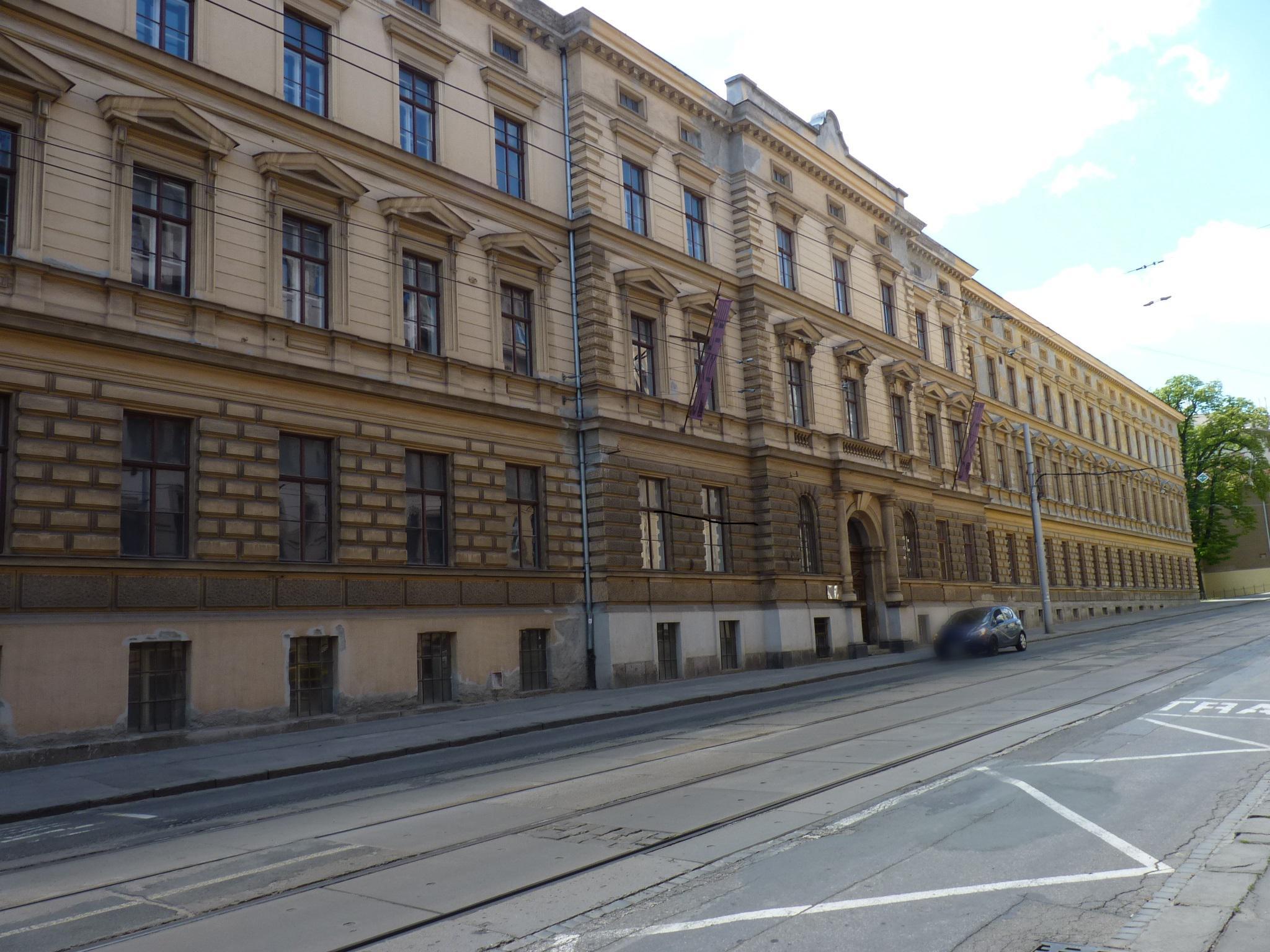 Knihovna Kabinetu teorií Fakulty výtvarných umění Vysokého učení technického v Brně