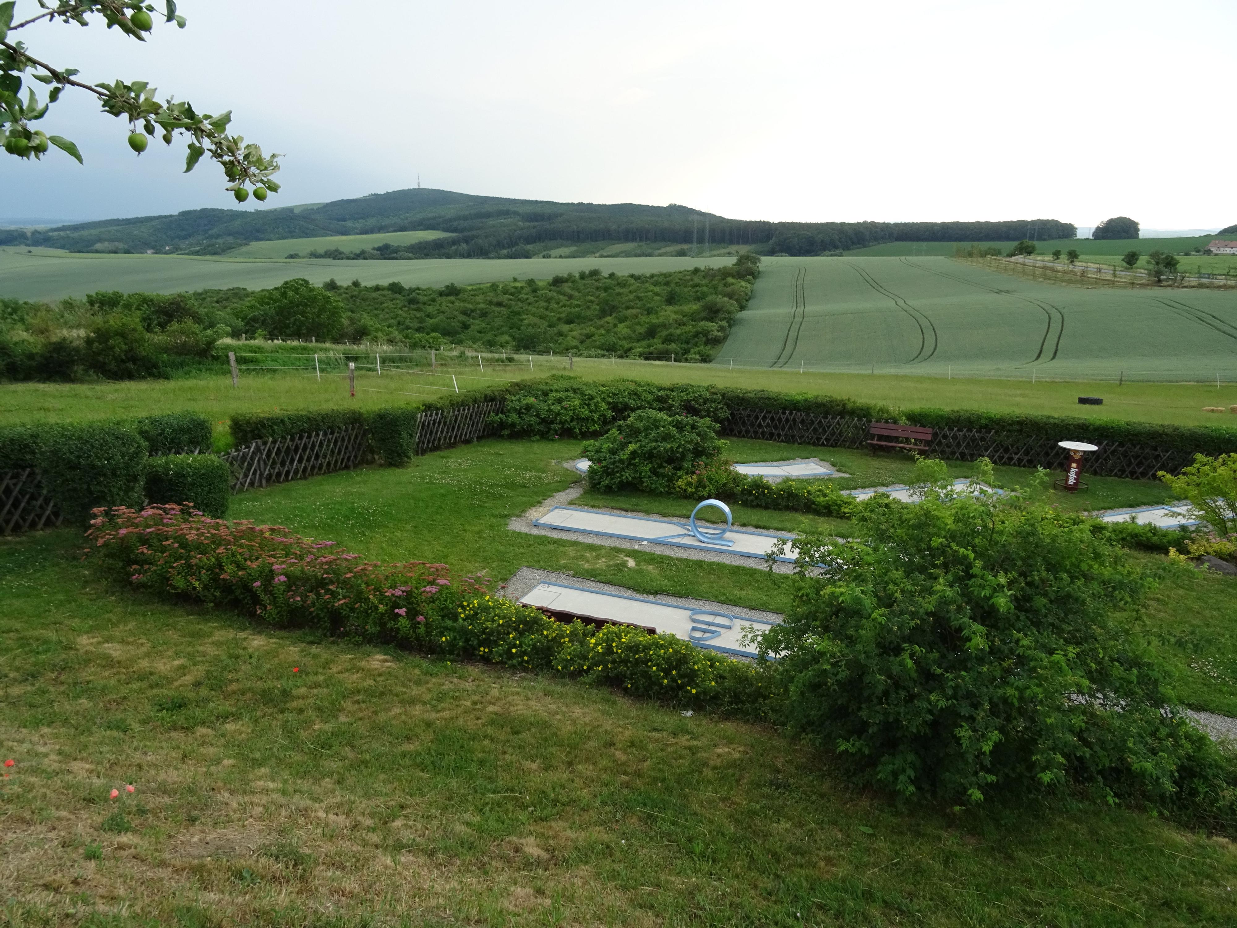 Minigolf Pod lopatkami - Bukovanský mlýn foto 6