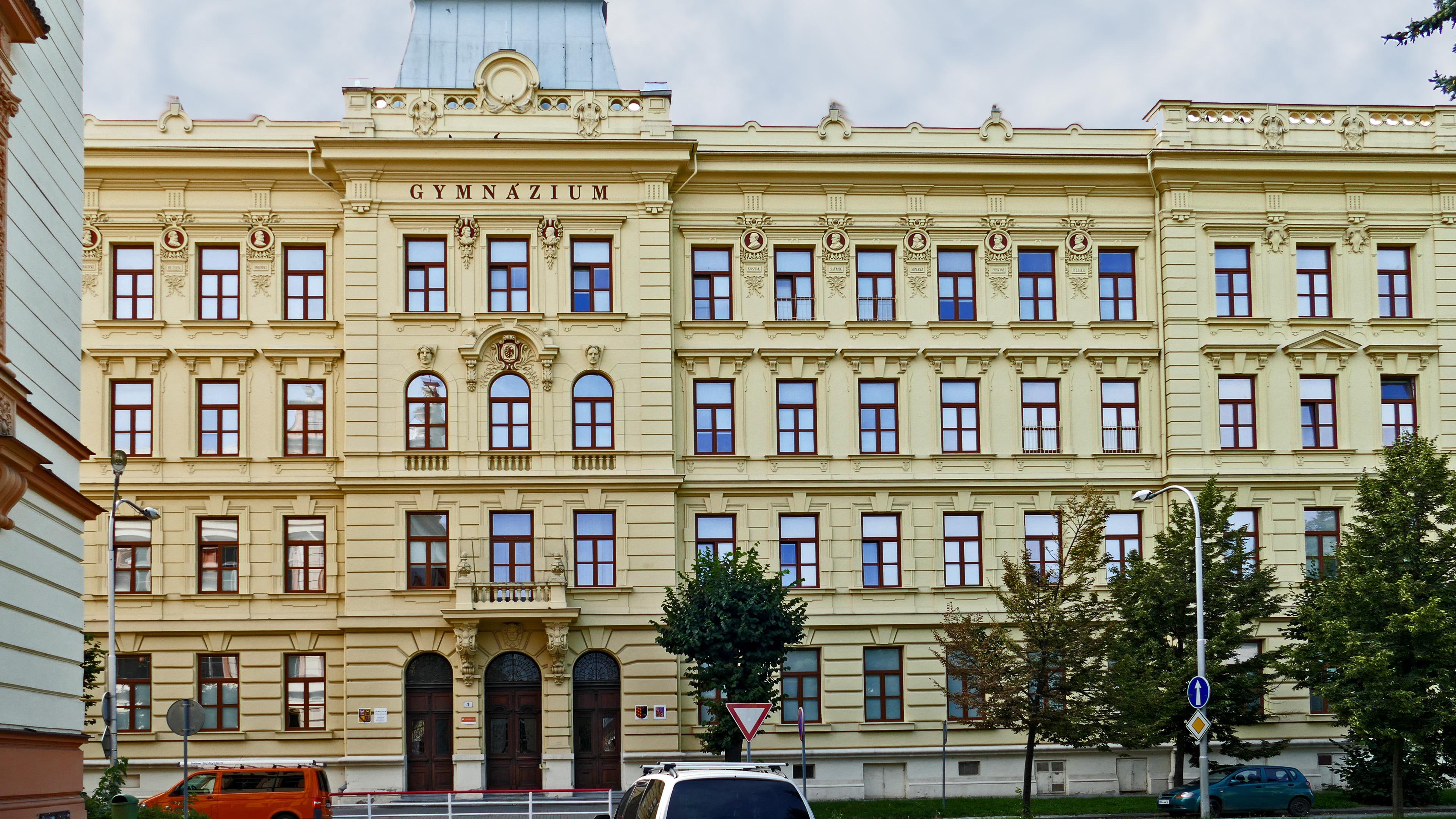 Gymnázium Jiřího Wolkera Prostějov foto 2