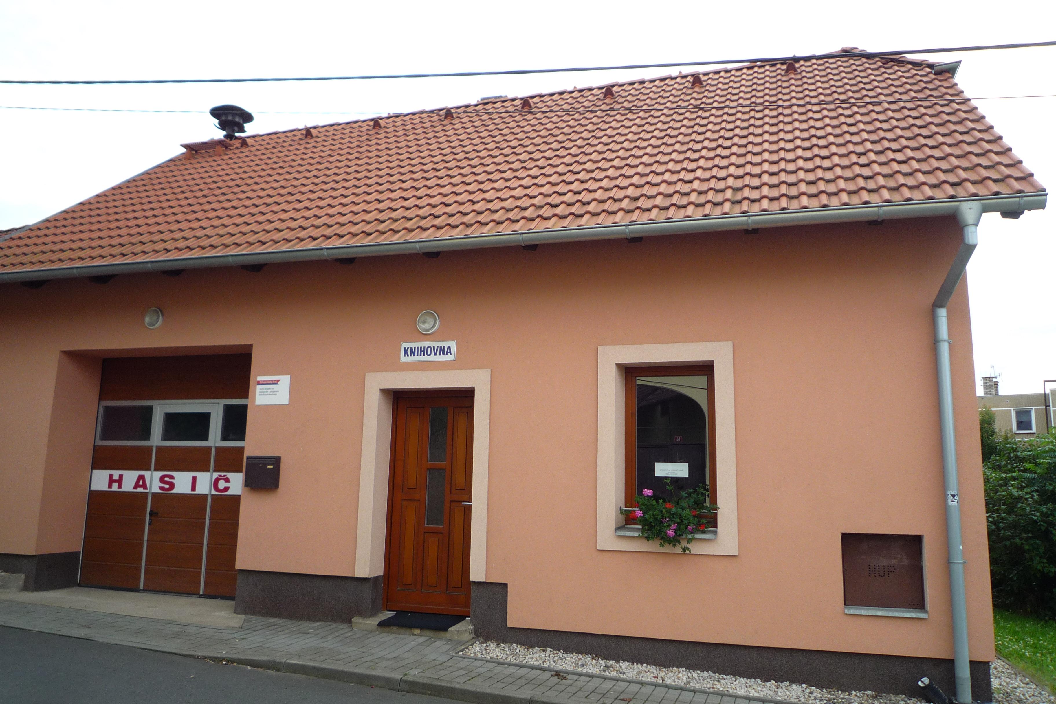 Obecní knihovna Svinaře foto 1