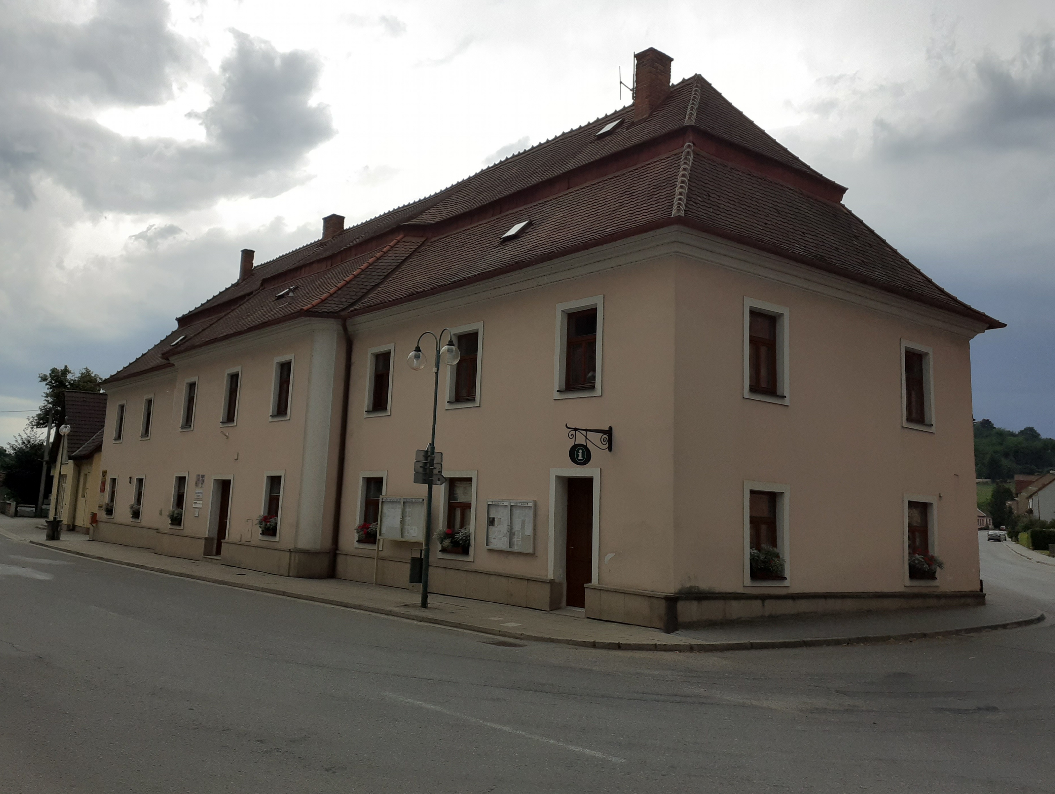 Sloup - úřad městyse