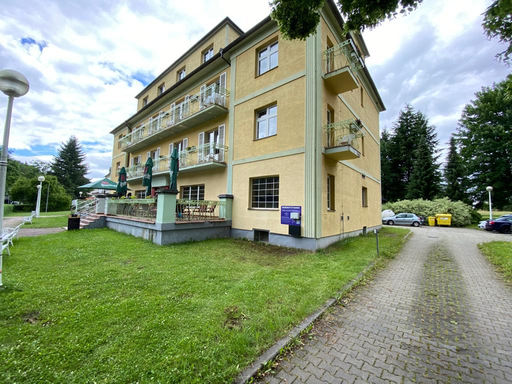 Nabíjecí stanice Lázeňský hotel Jirásek foto 2