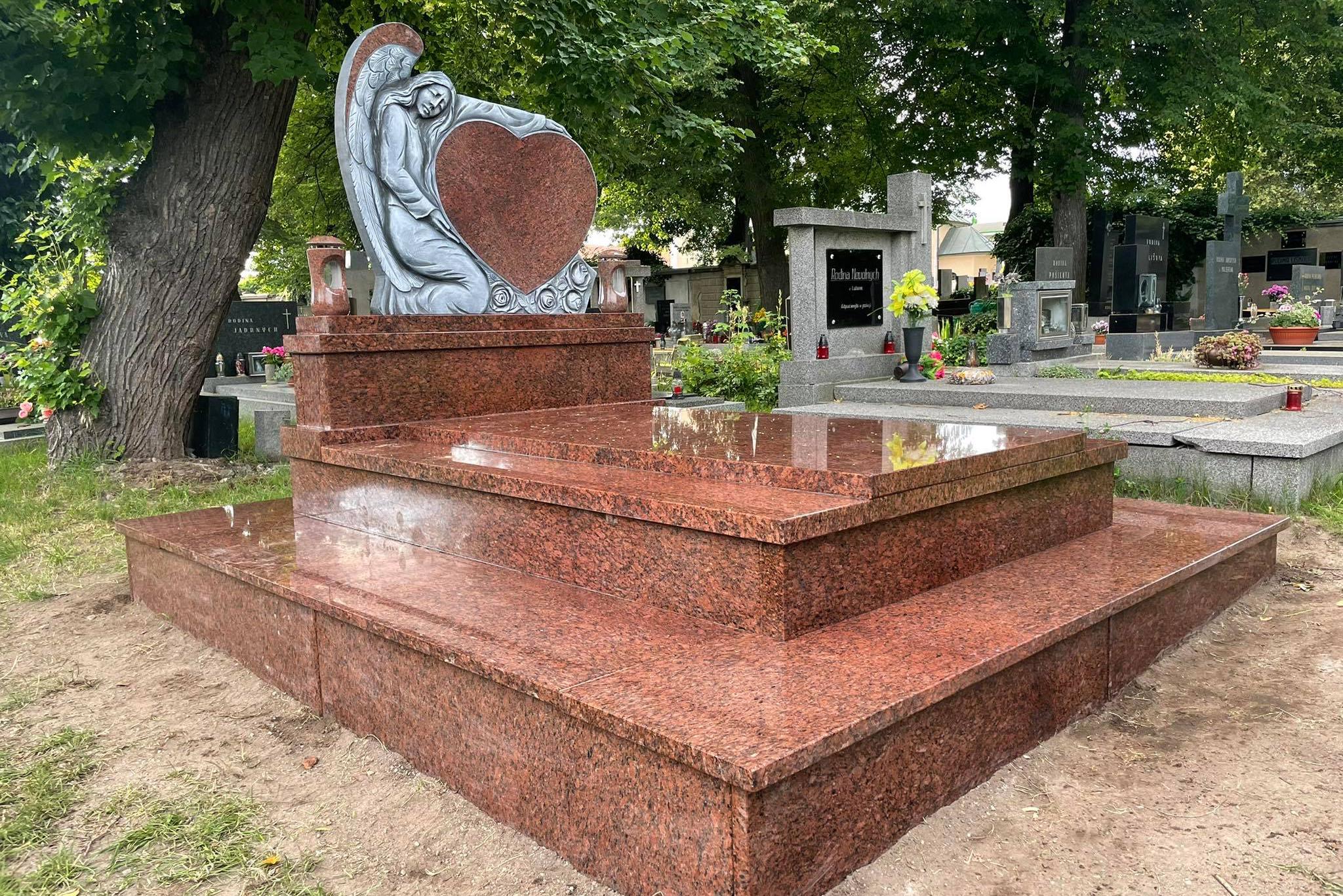 Výroba a montáž pomníků