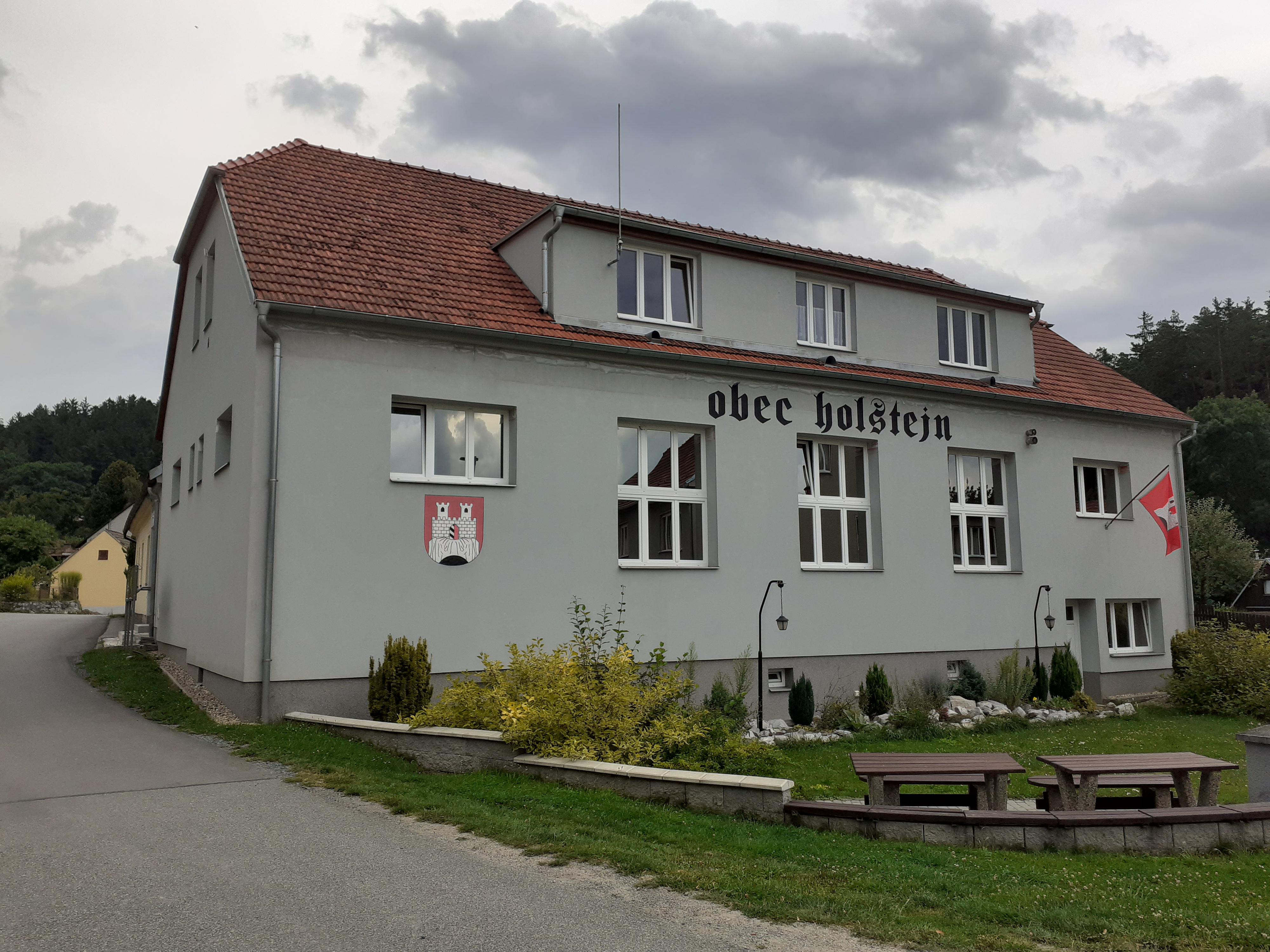 Holštejn - obecní úřad foto 2