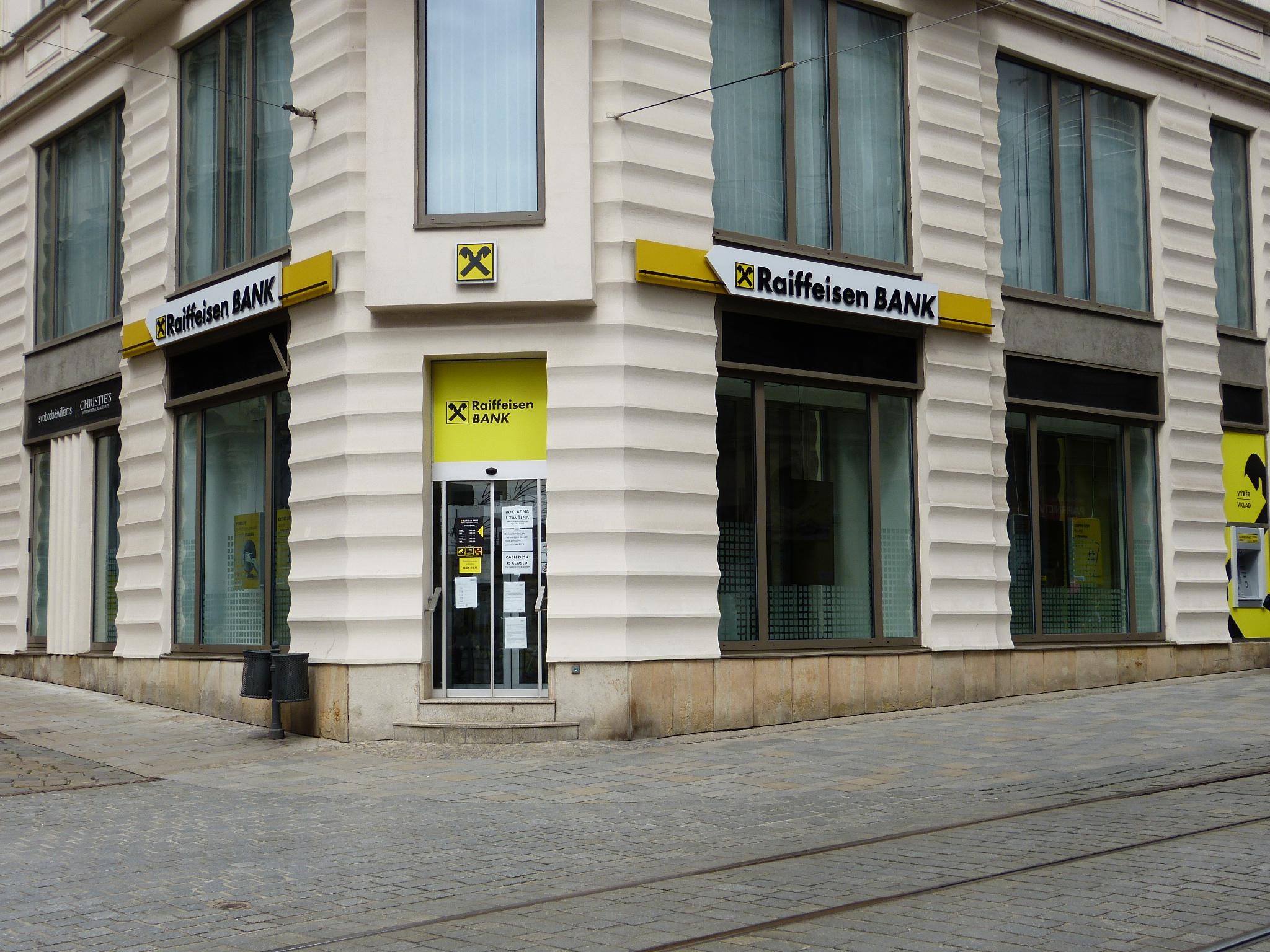 Raiffeisenbank - bankomat foto 2