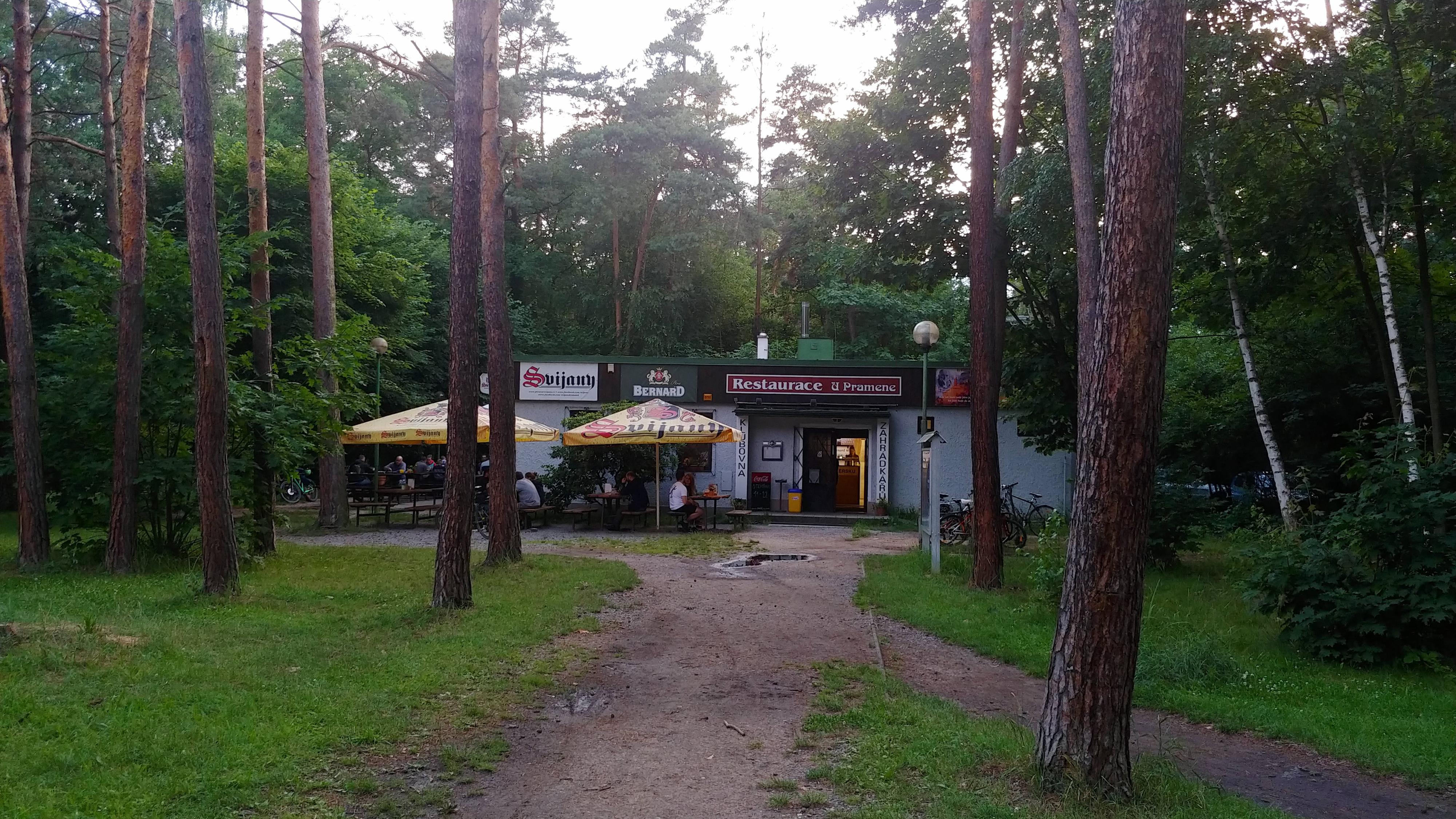 Restaurace u Pramene  -  Klubovna zahrádkářů Kersko foto 3