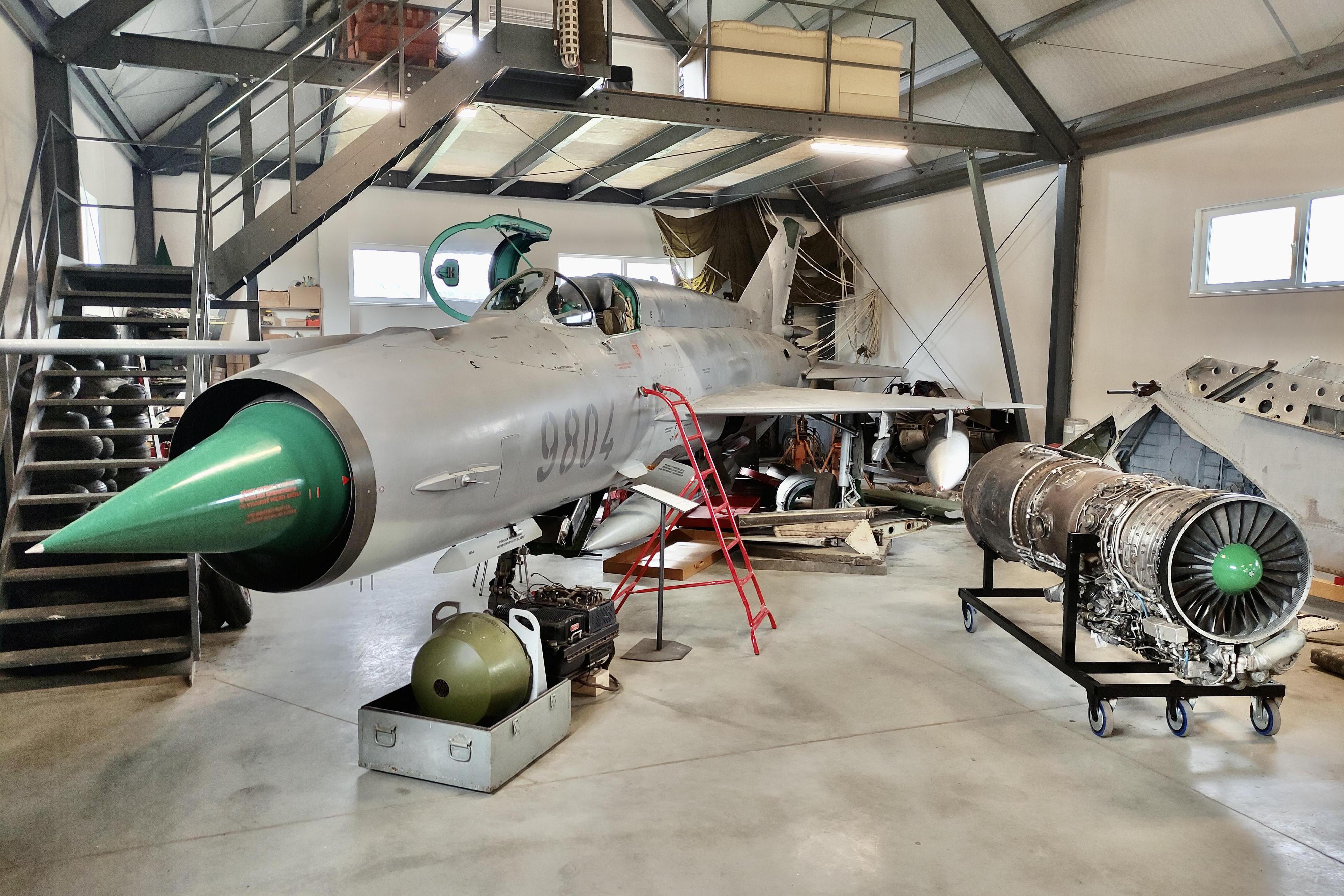 Soukromá letecká sbírka Libořezy, z.ú. foto 2