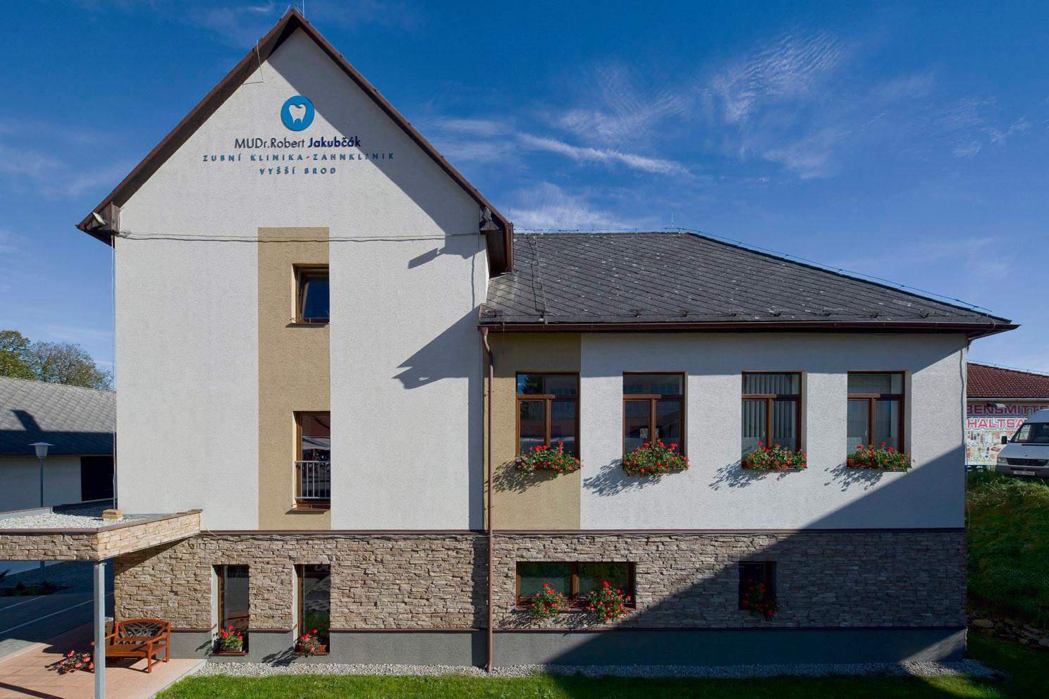 Dr. JAKUBČÁK, s.r.o.