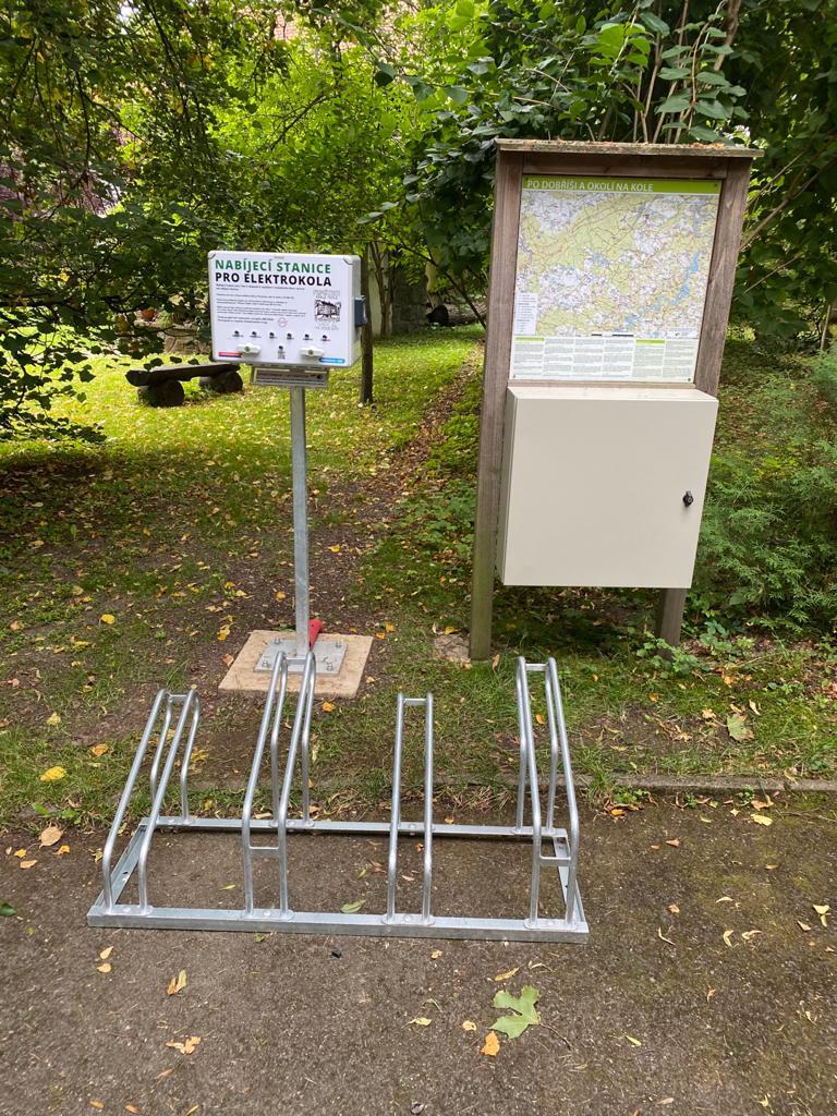 Nabíjecí stanice Památník Karla Čapka foto 4