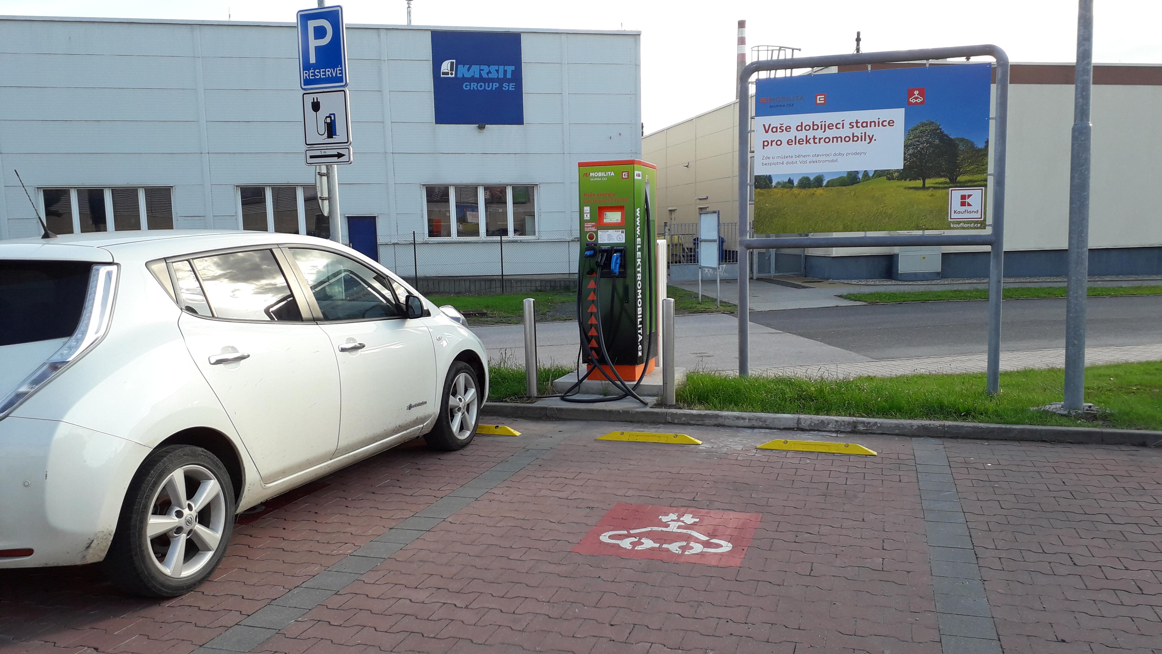Nabíjecí stanice ČEZ foto 1