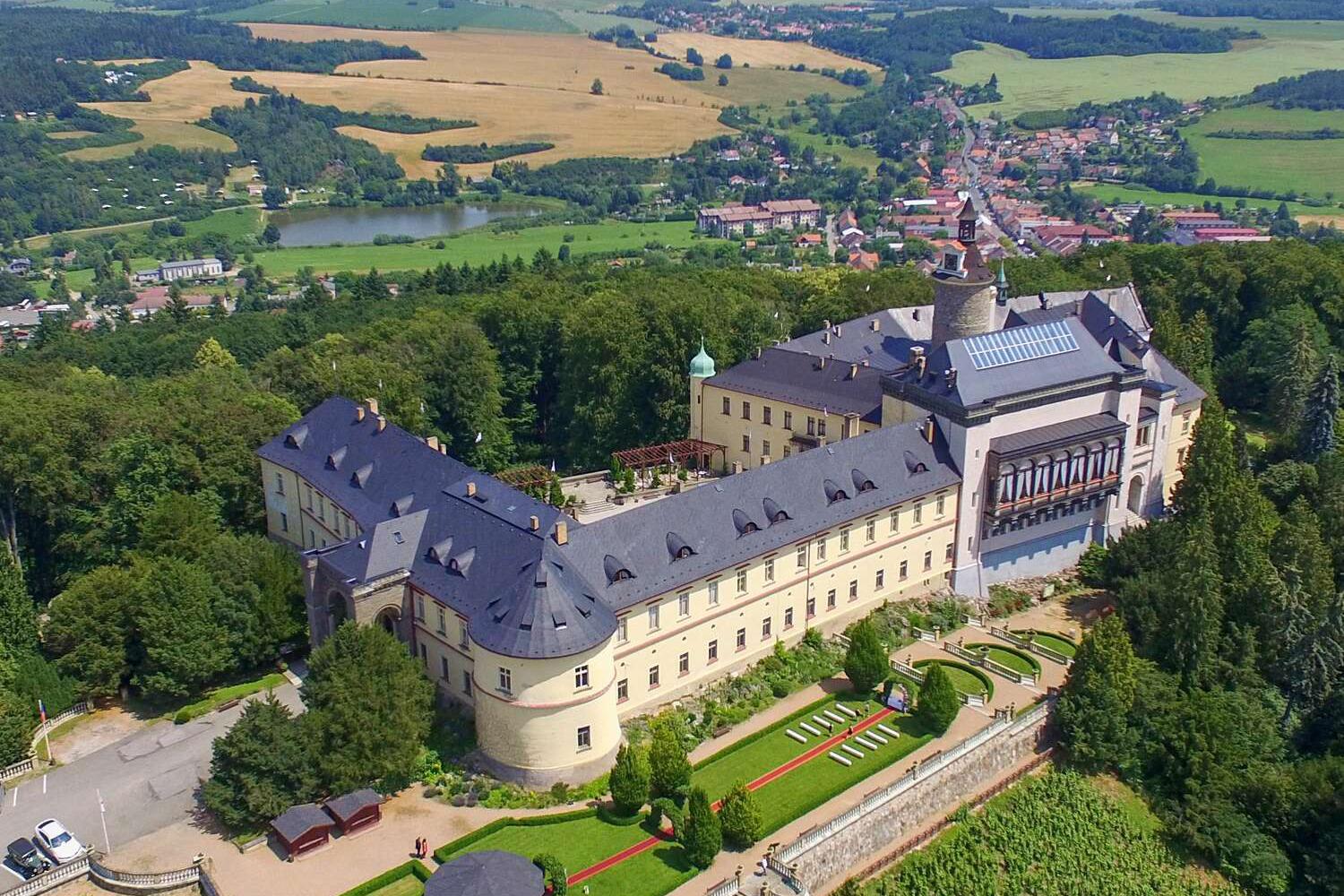 Zámek Zbiroh foto 2