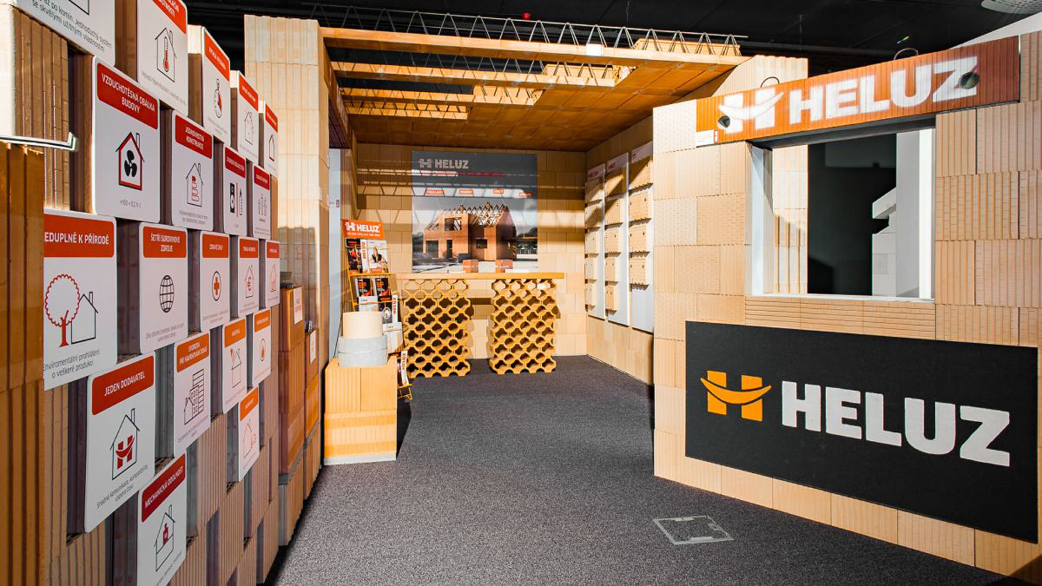 Centrum hrubé výstavby Heluz foto 4