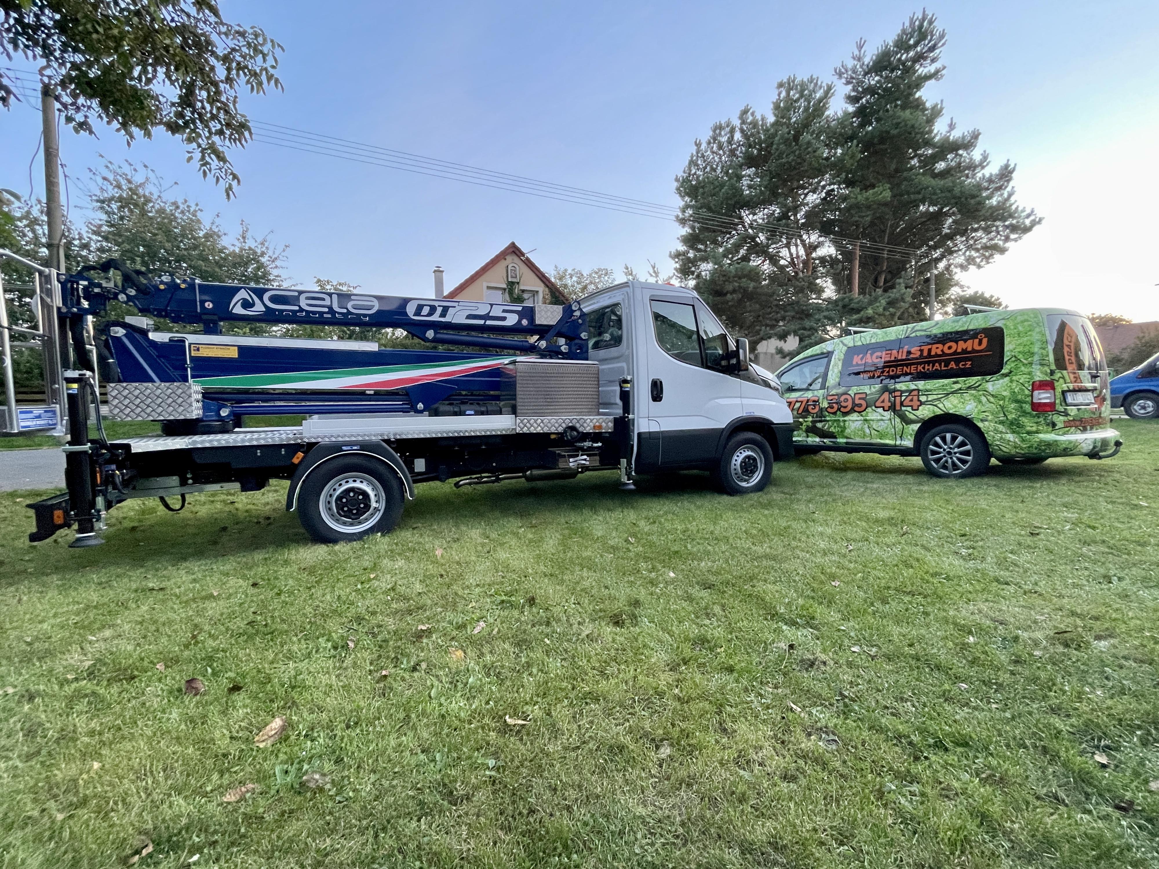 Zdeněk Hála, pronájem plošiny, arboristika foto 2