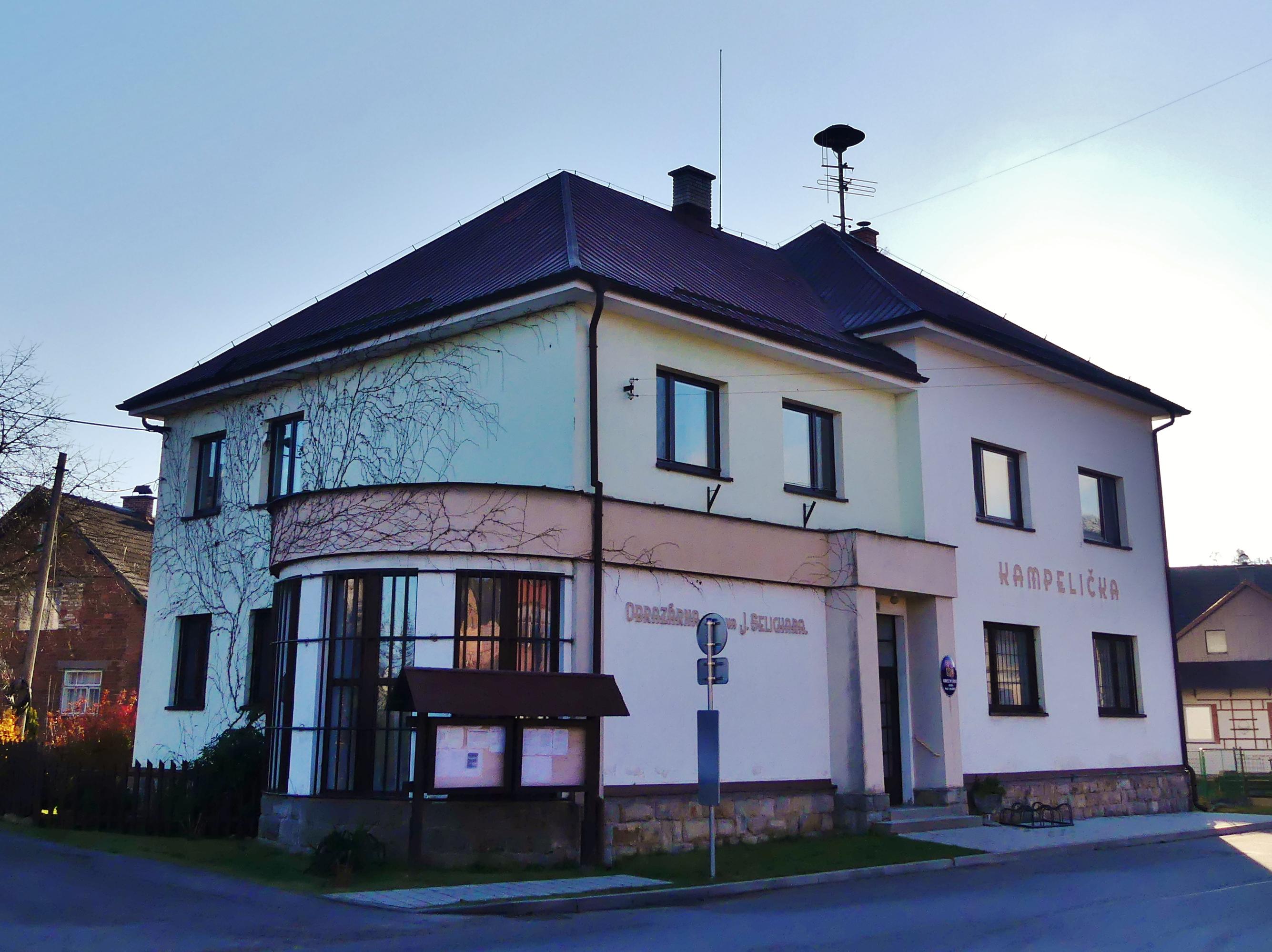 Rybná nad Zdobnicí - obecní úřad foto 2