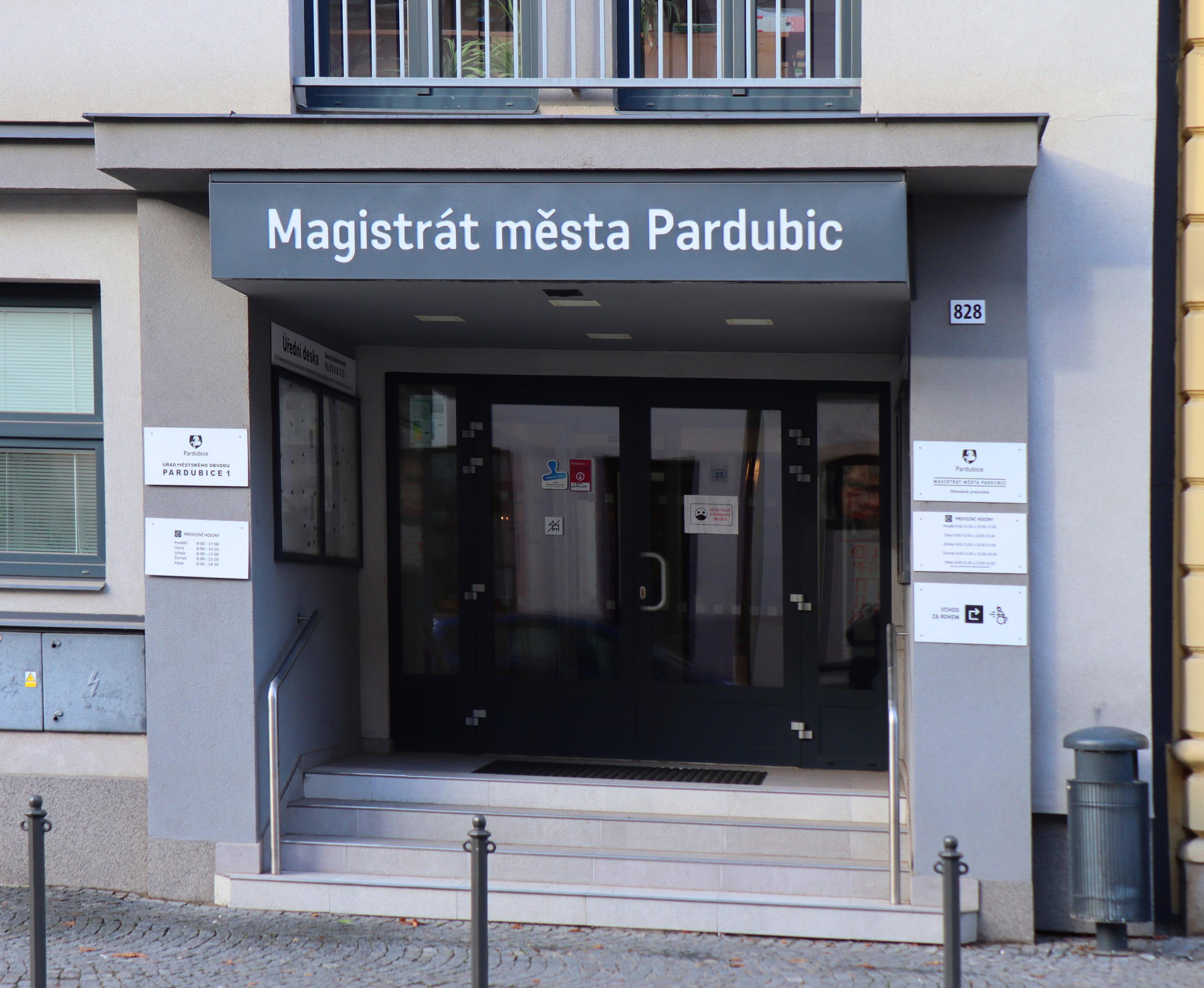 Úřad městského obvodu Pardubice I foto 3