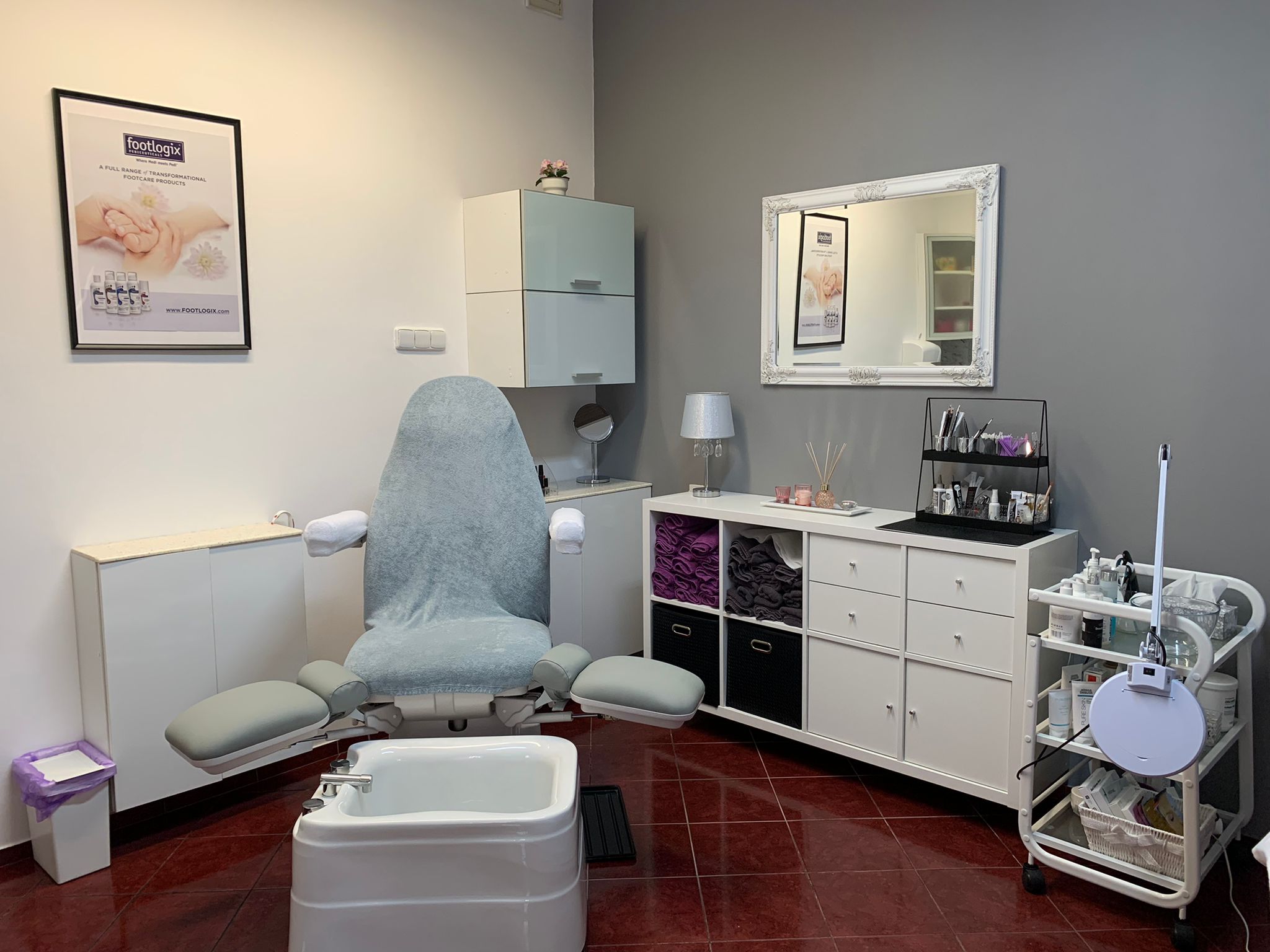 Manikúra  - pedikúra Lenka foto 2