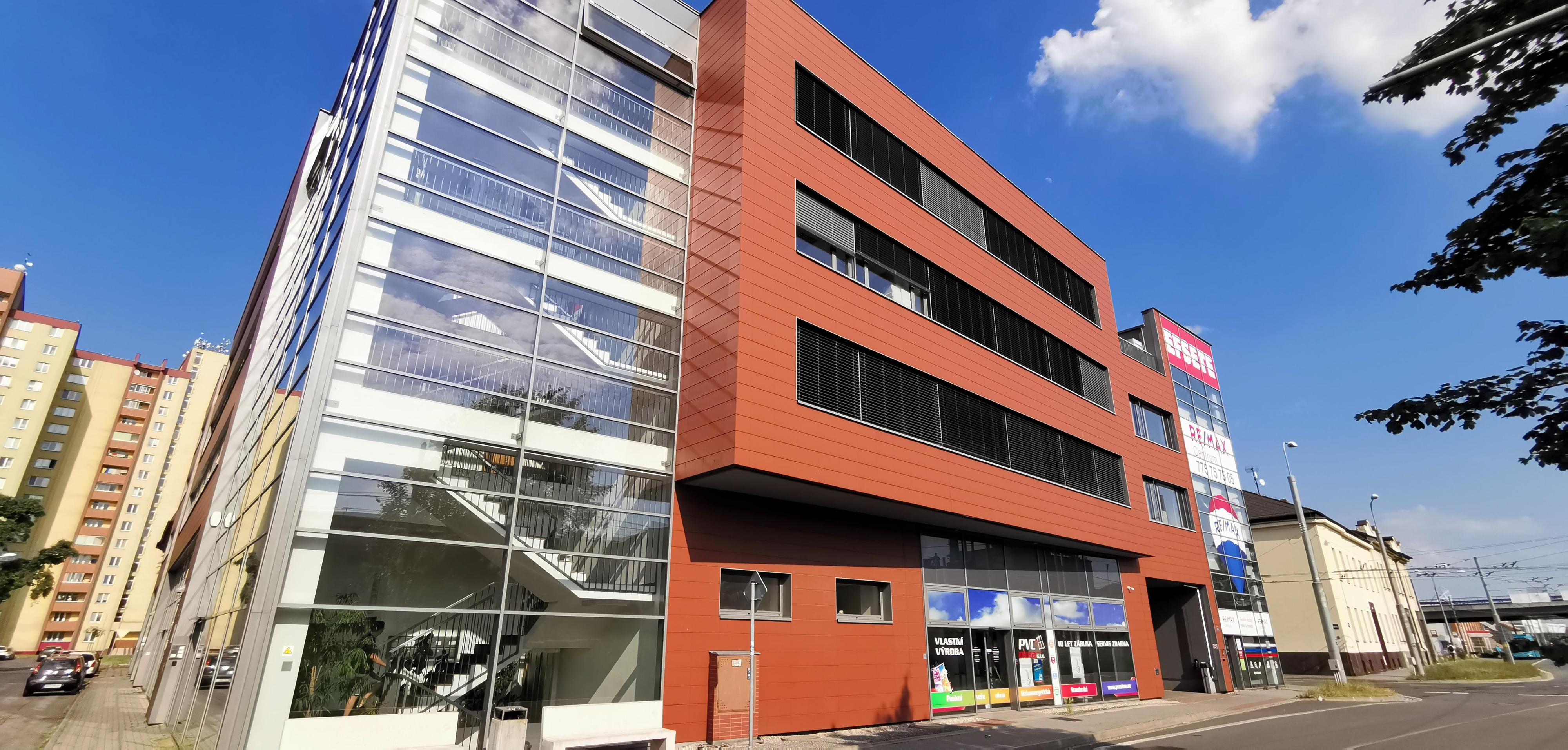 REMAX Centrum foto 3