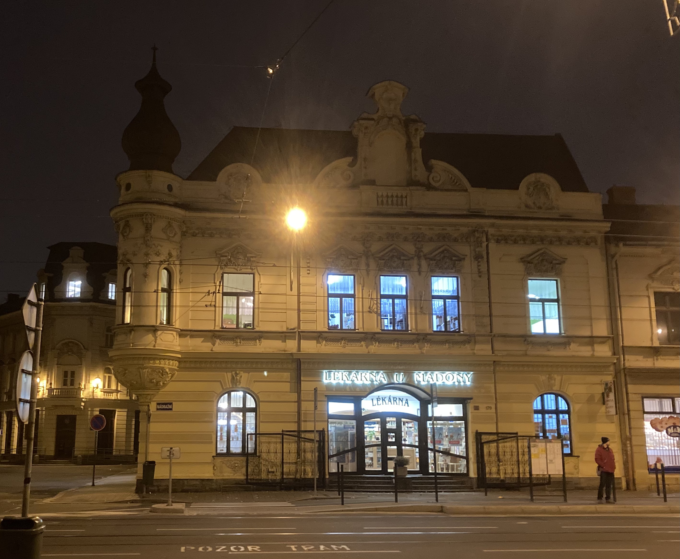 Lákárna U Madony a Medine.cz foto 2