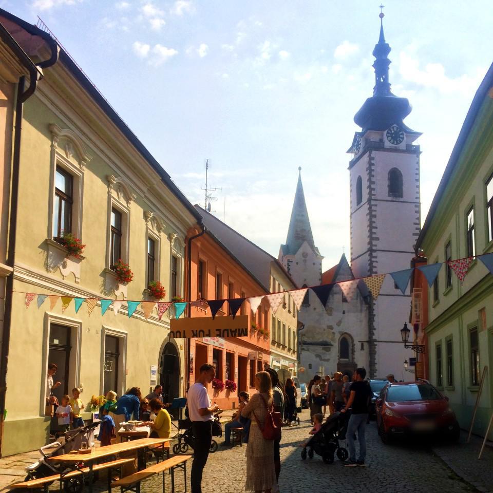 BEZ. spolkový obchod váženým zbožím foto 2