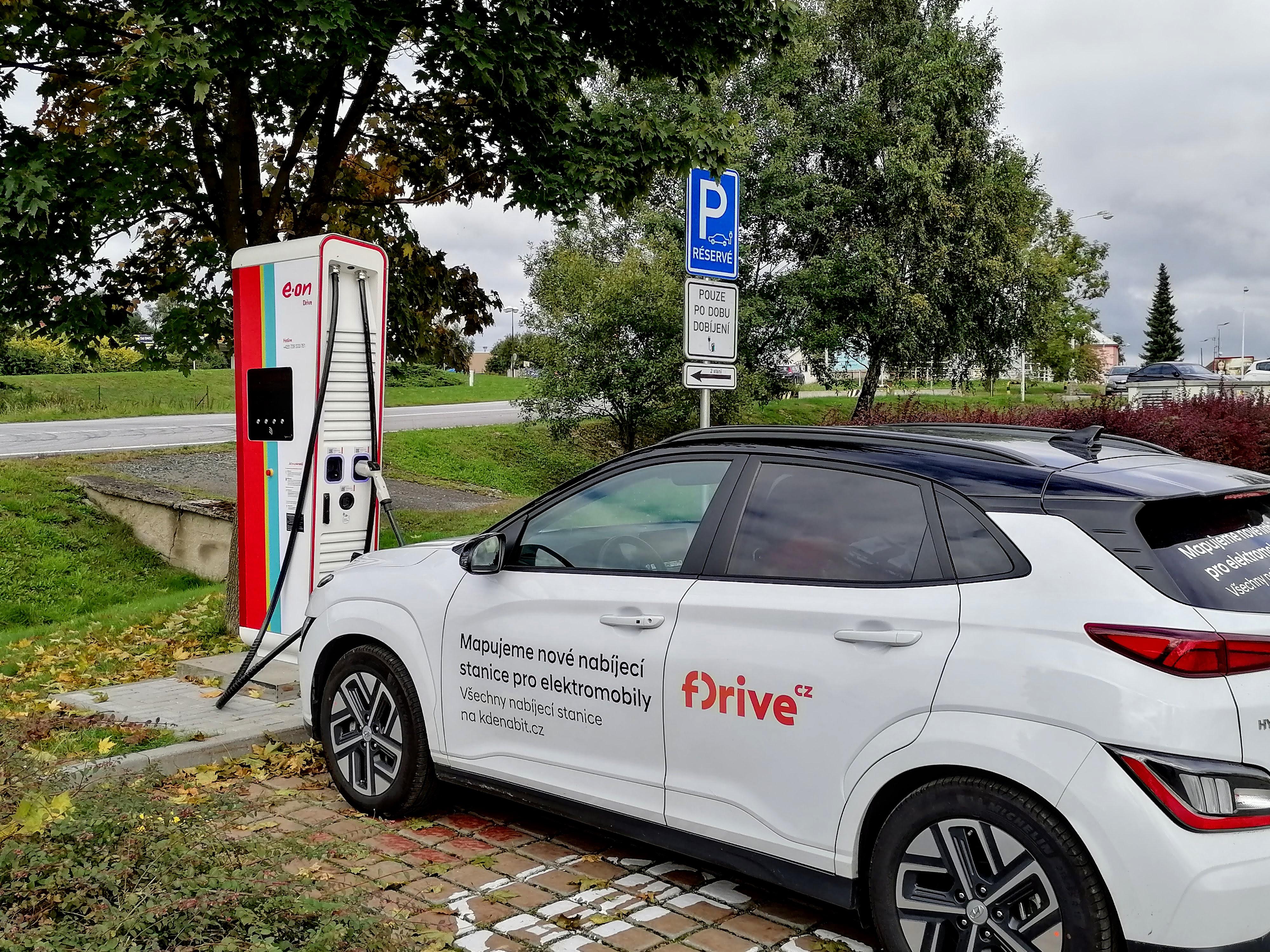 Dobíjecí stanice E.ON Drive