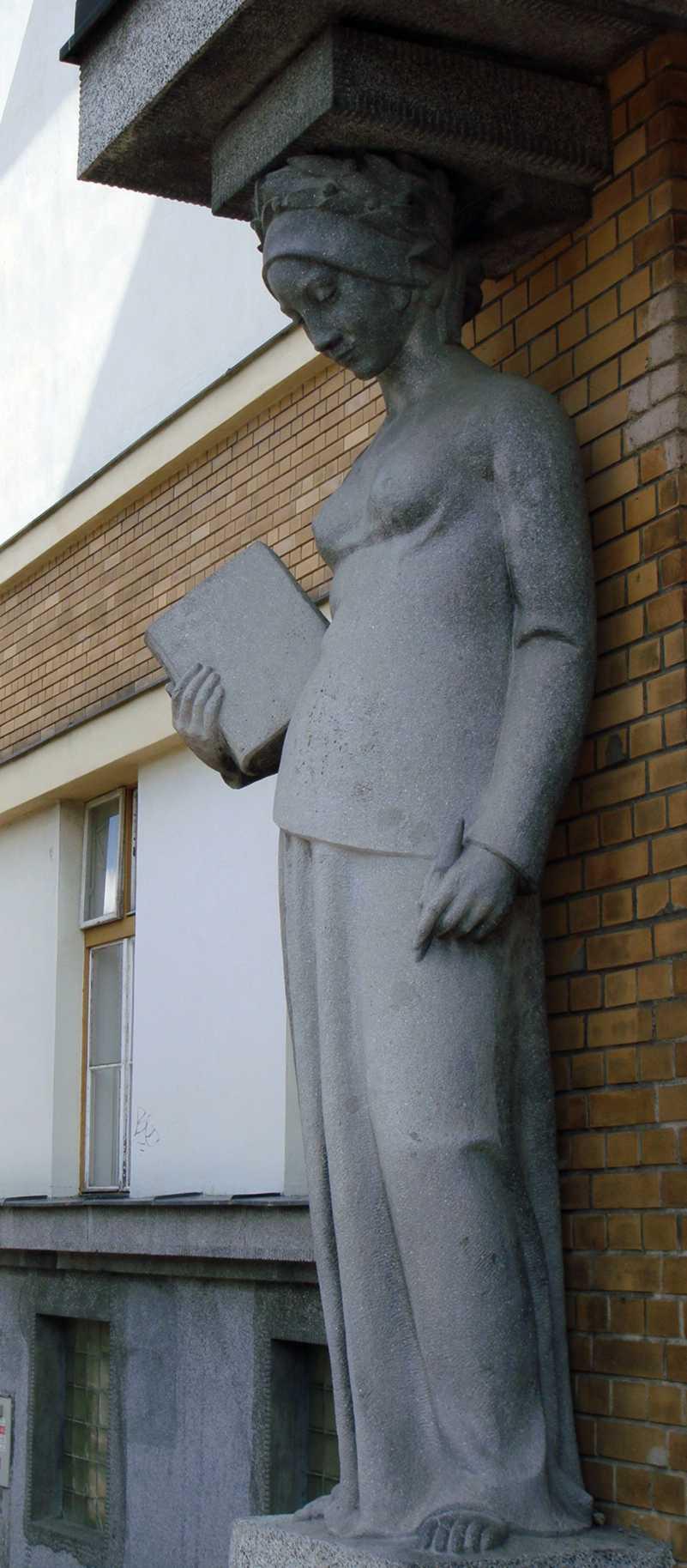 Gymnázium Brno, Slovanské náměstí foto 3