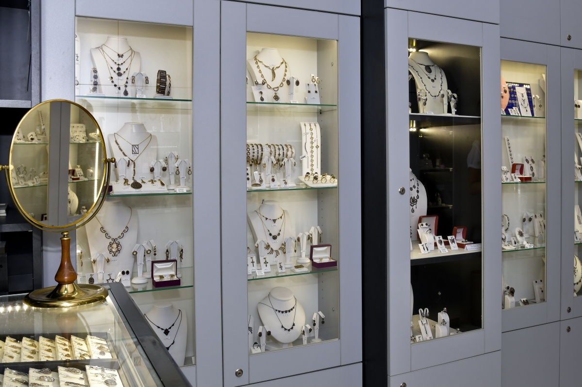 Granát – podniková prodejna foto 3