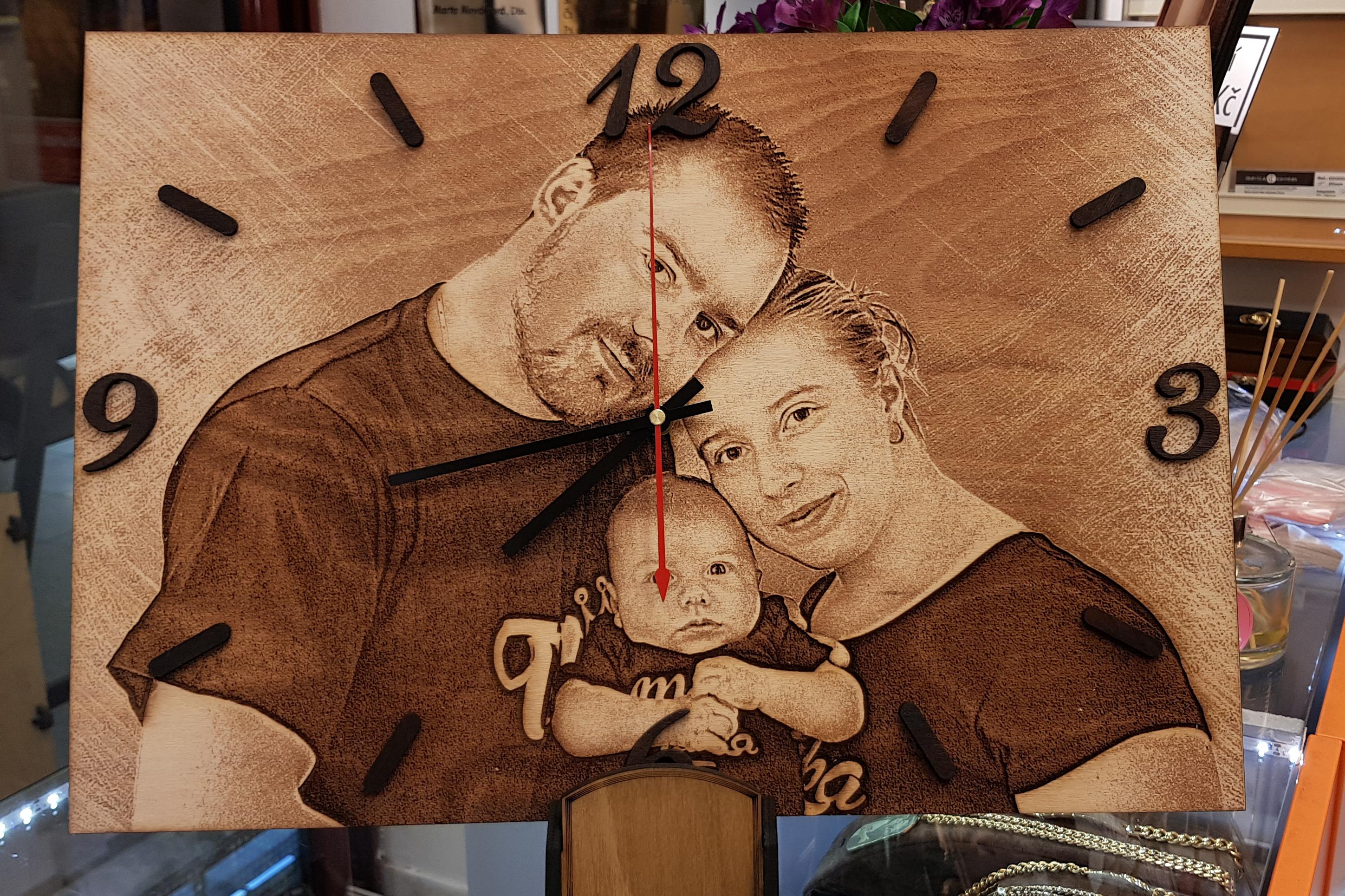 Dřevěné hodiny nebo obraz bez hodin s vlastní foto