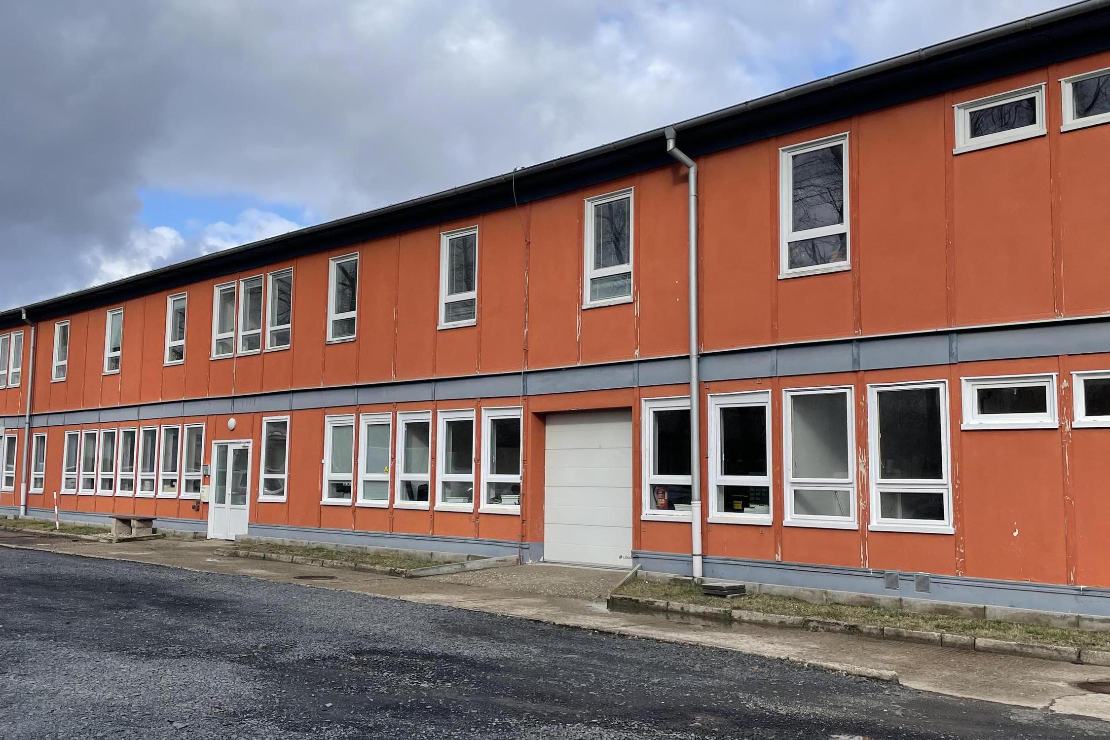 INVESTSERVIS, spol. s r.o.