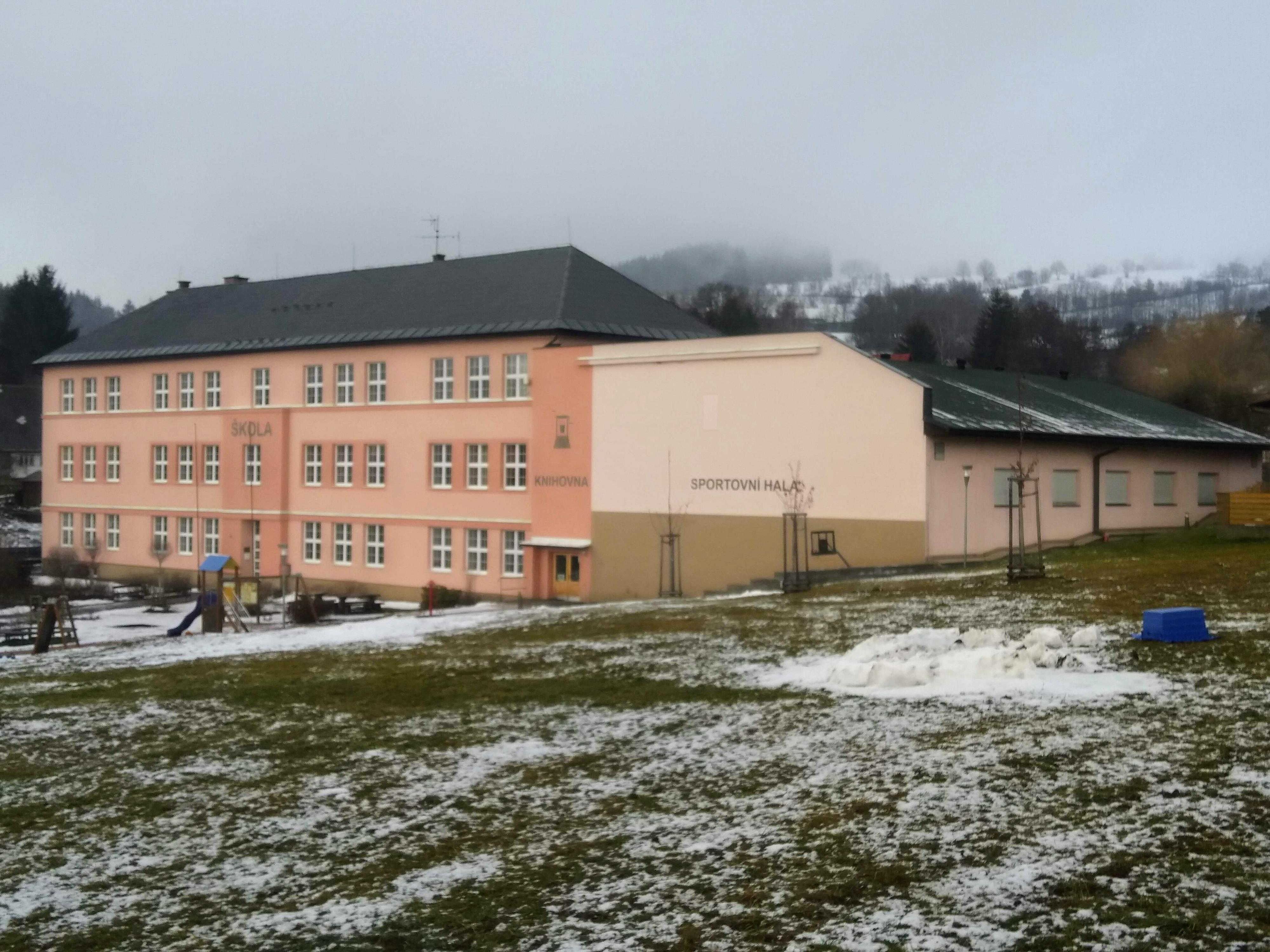 ZŠ Poniklá foto 5