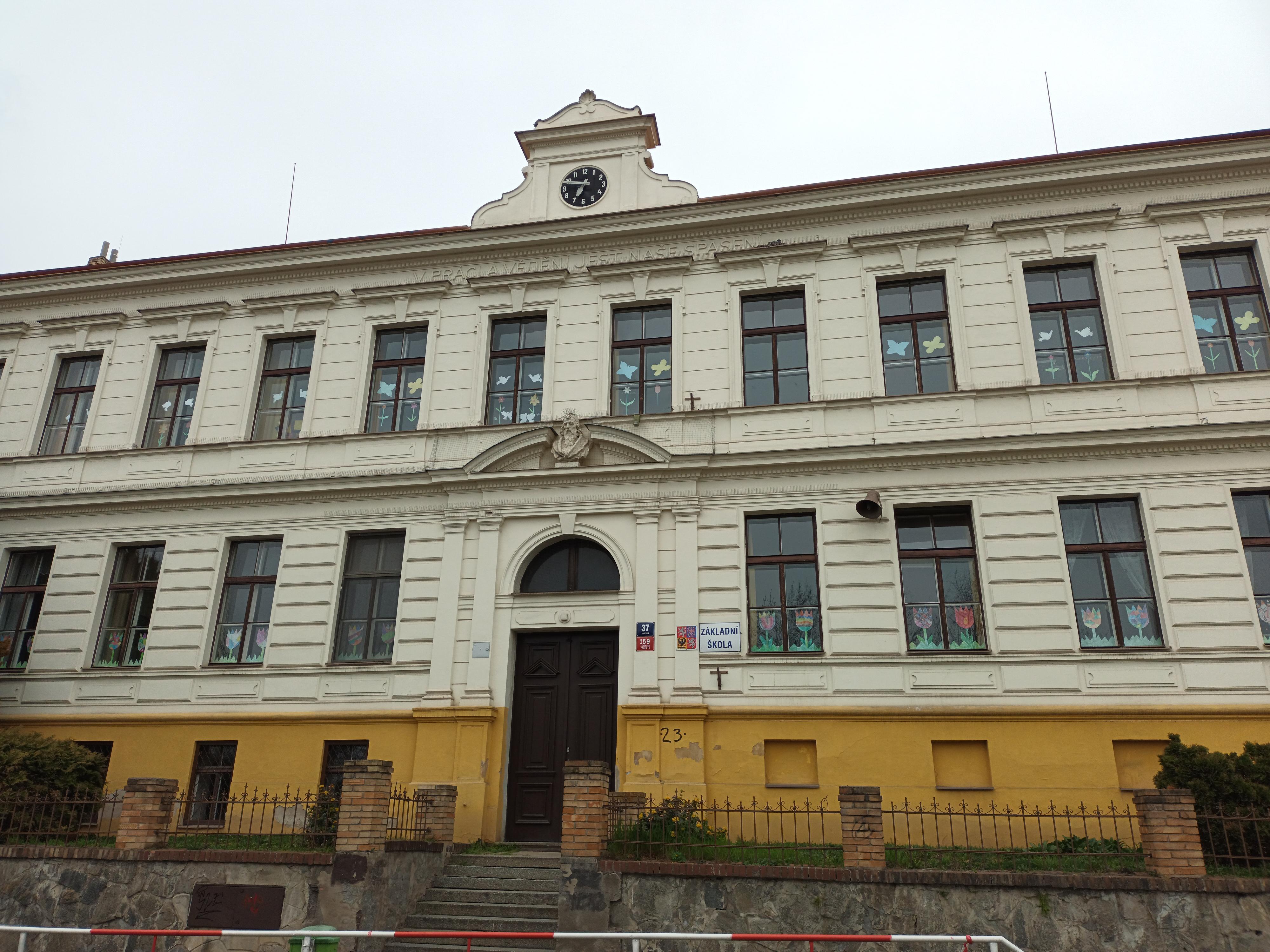 Základní škola, Praha 10, Práčská 37 foto 4