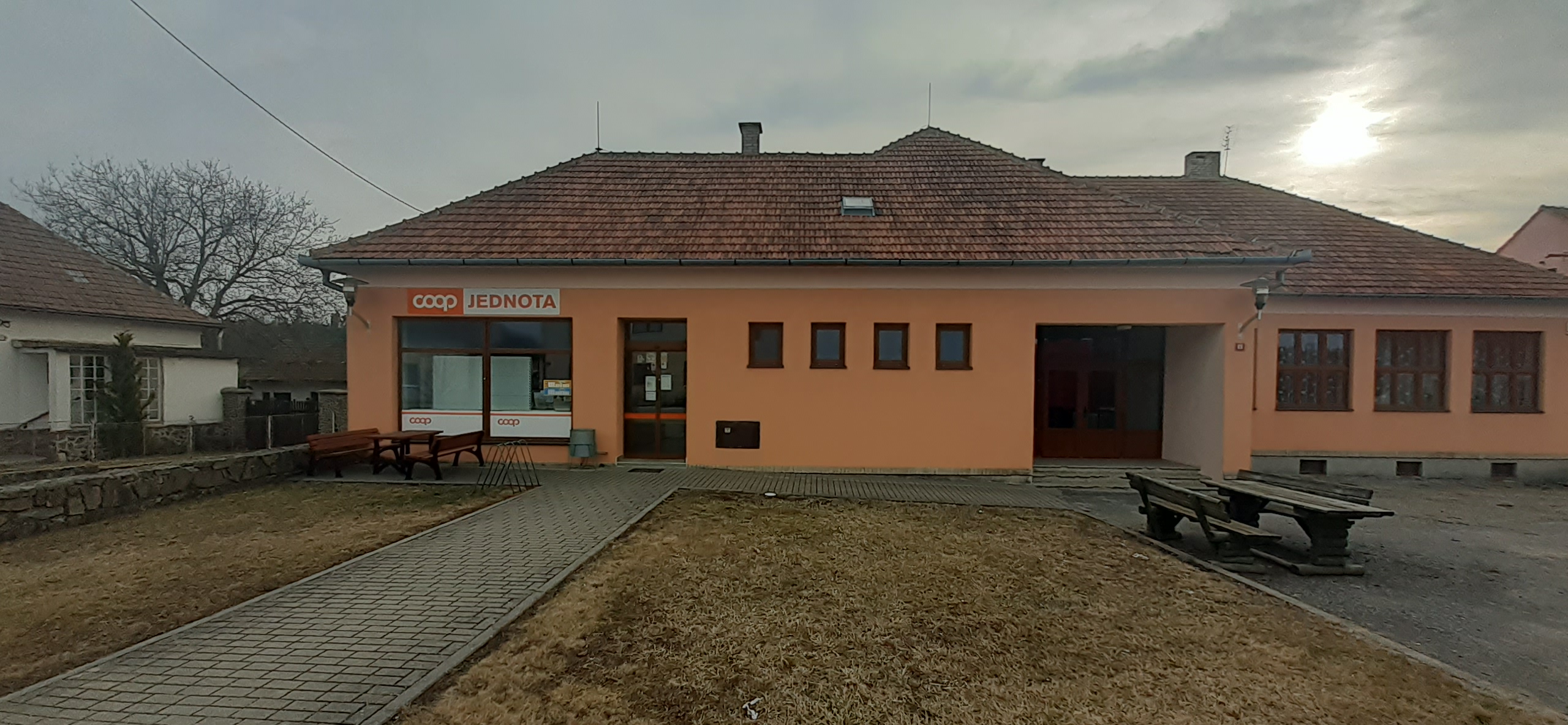 JEDNOTA, spotřební družstvo, Moravský Krumlov – COOP foto 4