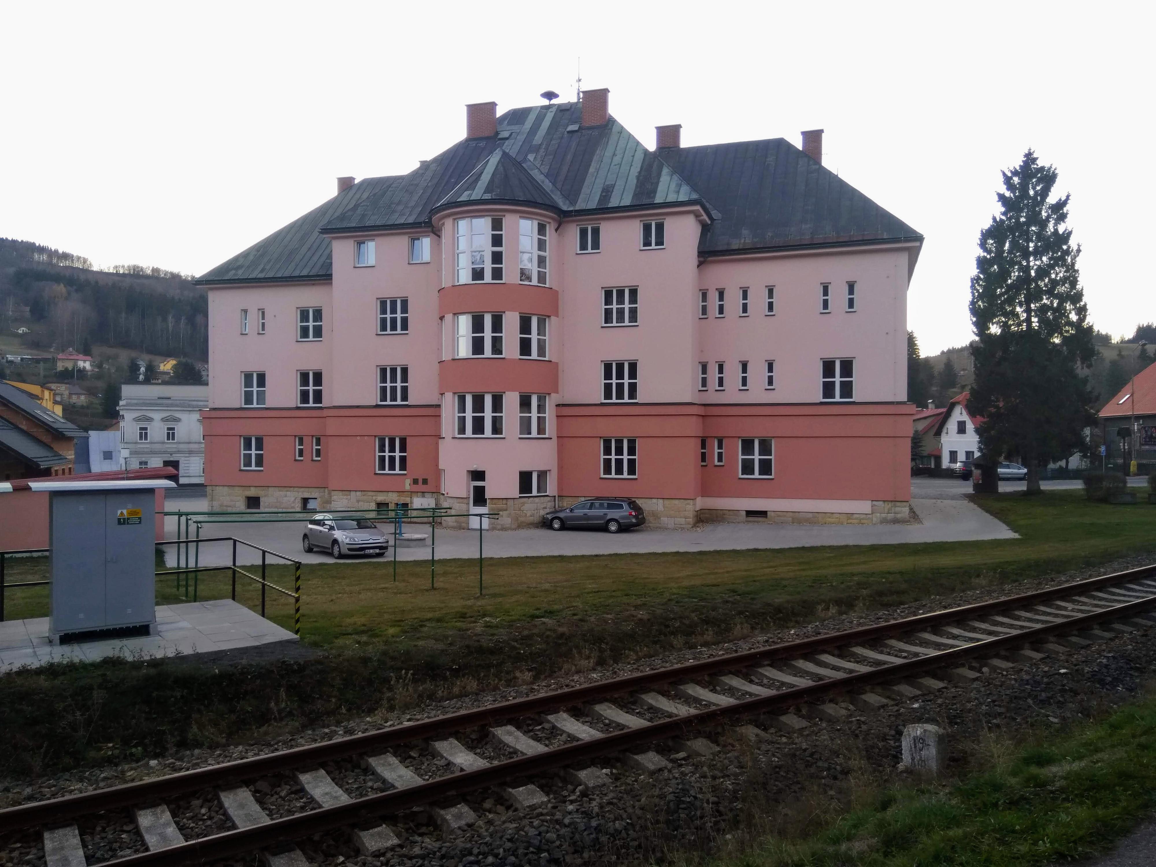 Jablonec nad Jizerou - městský úřad foto 5