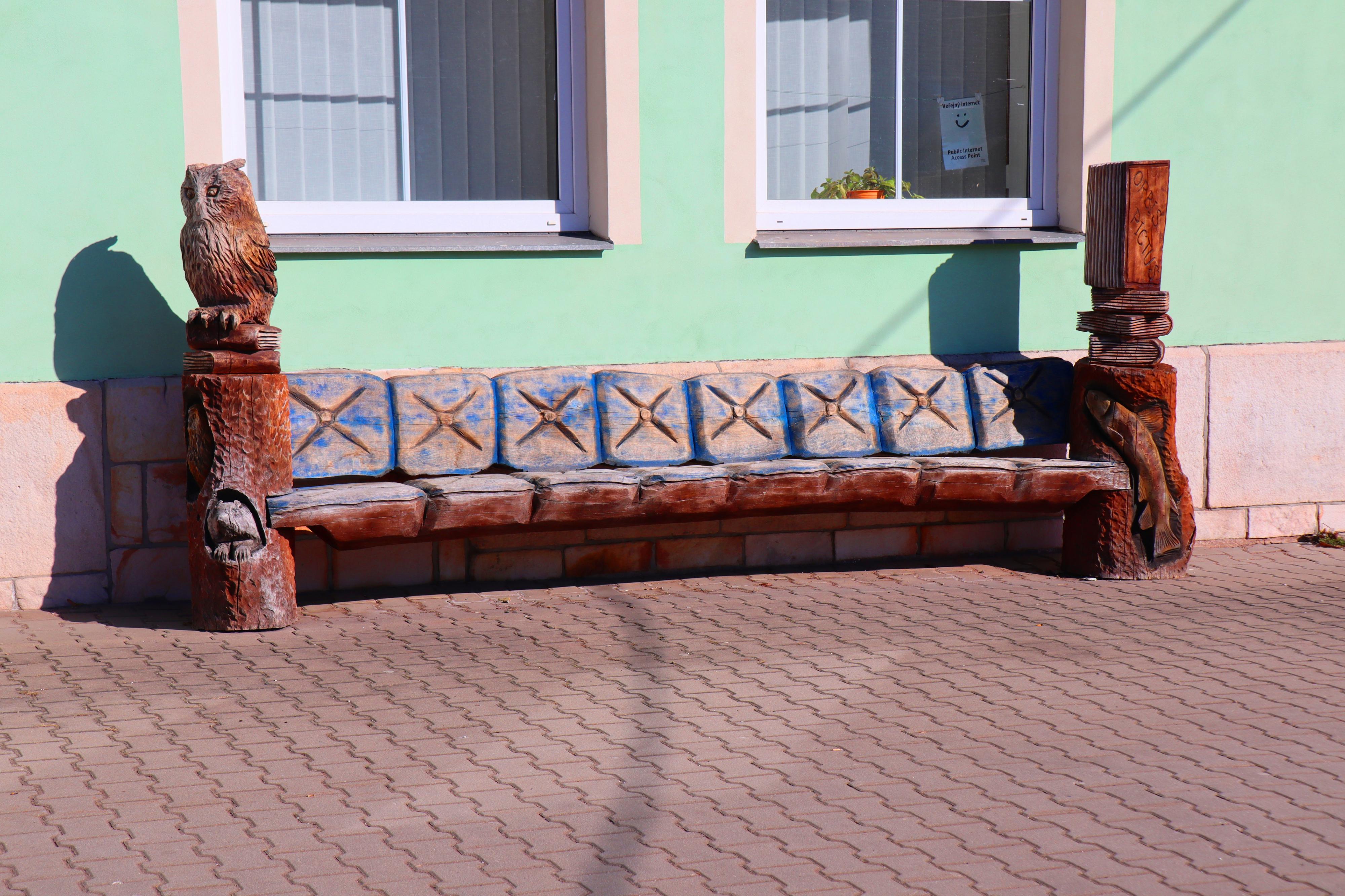 Obecní knihovna Mladé Buky foto 2