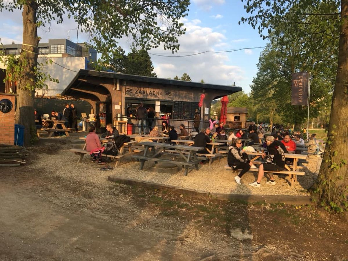 Základna JBC foto 2