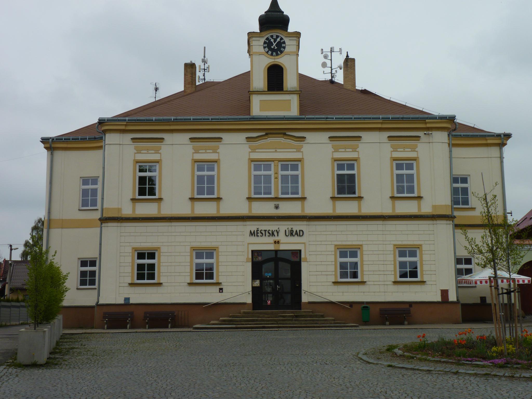 Habry - městský úřad foto 6