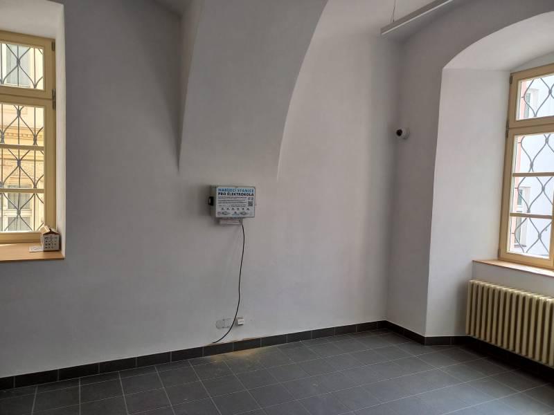 Nabíjecí stanice Služebna Městské policie Domažlice foto 2